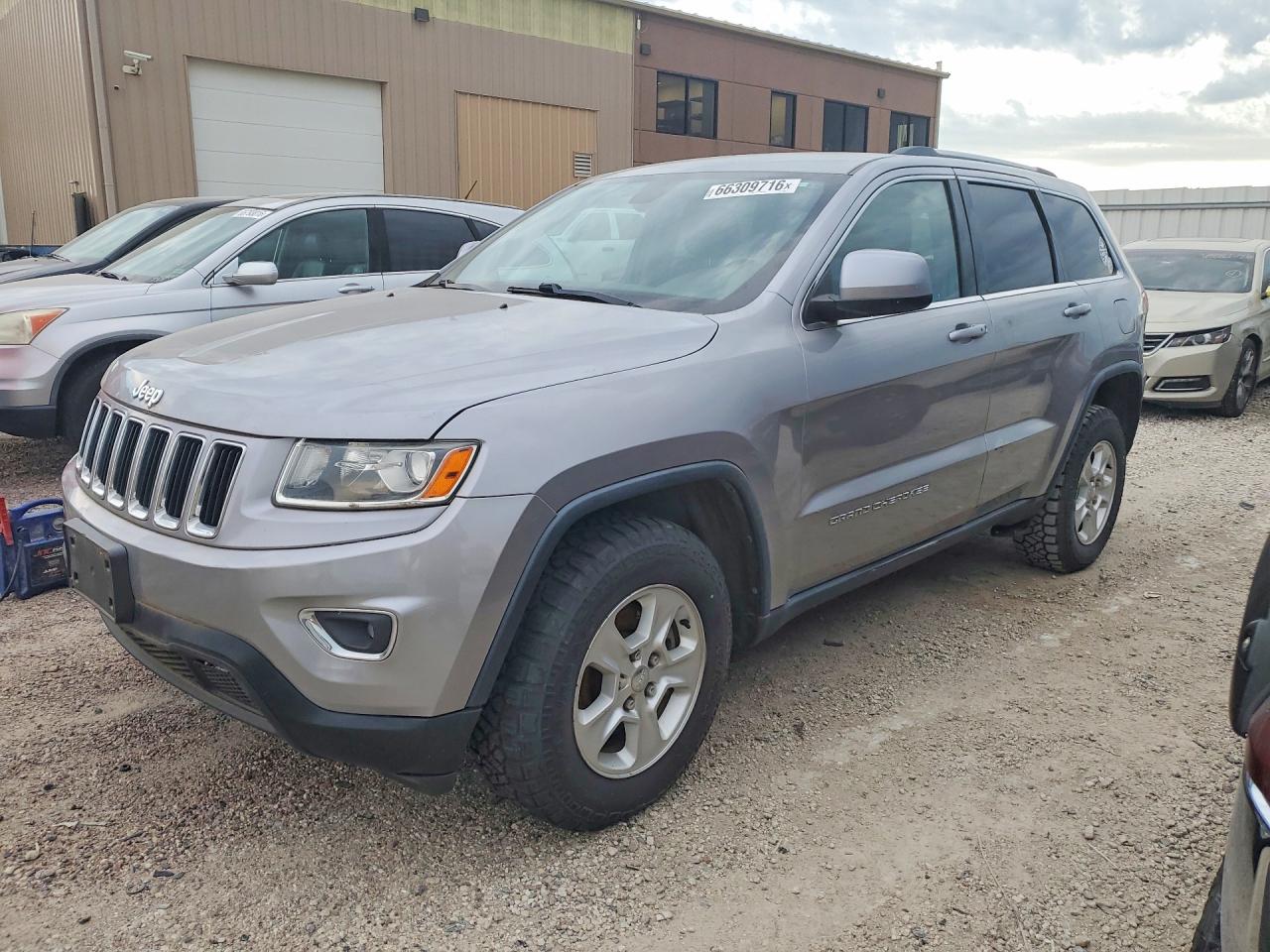 2014 Jeep Grand Cherokee Laredo Gray vin: 1C4RJFAGXEC333282