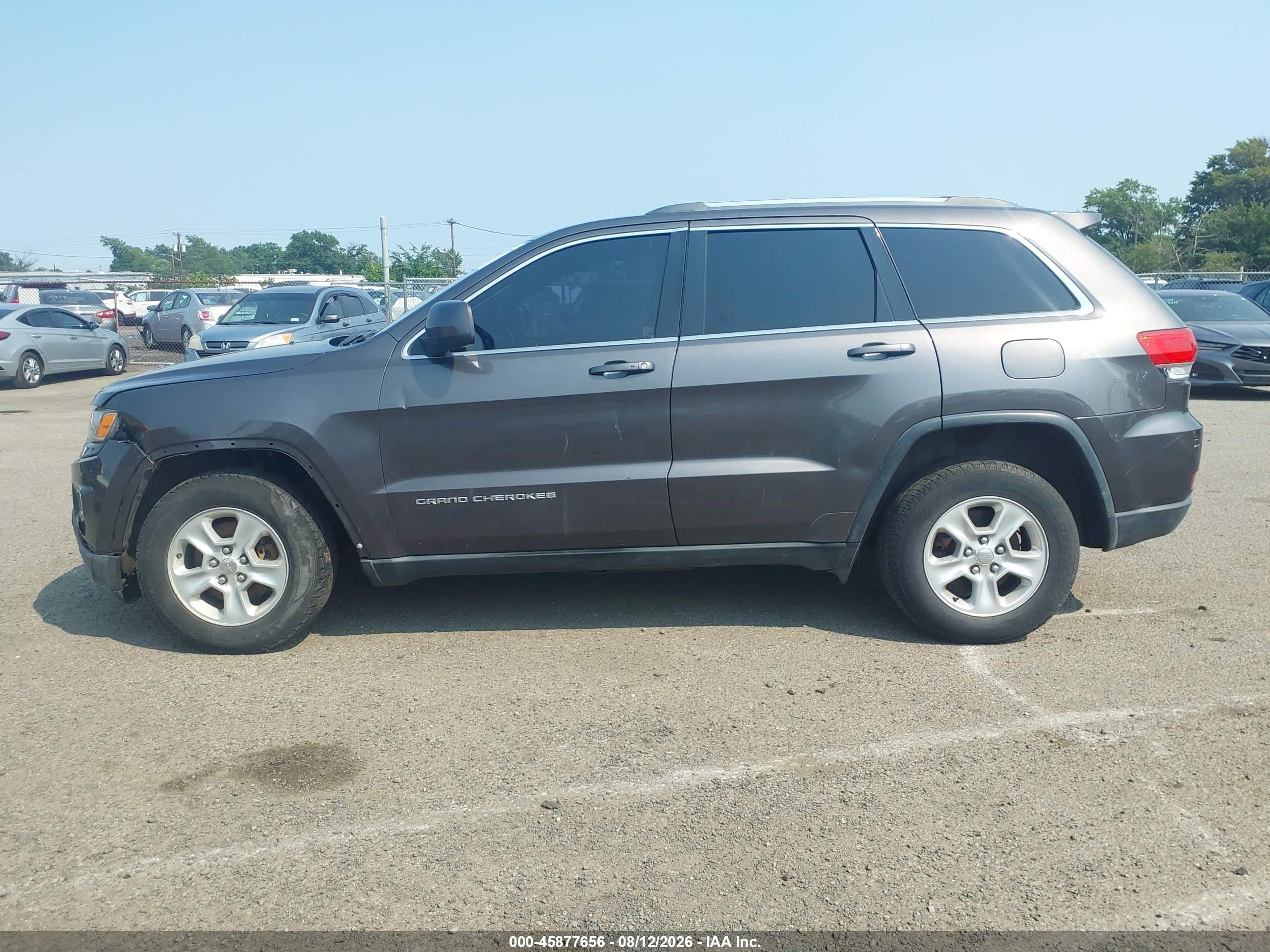 2014 Jeep Grand Cherokee Laredo Gray vin: 1C4RJFAGXEC333685