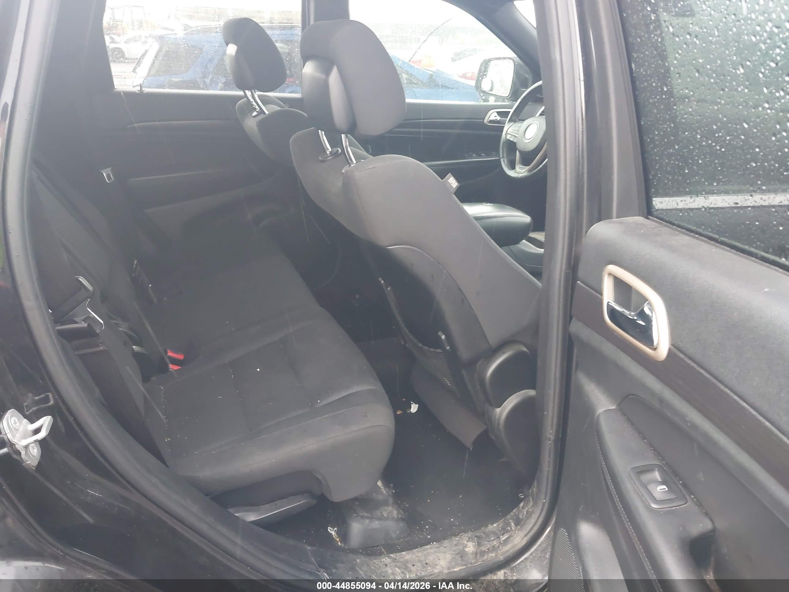 2014 Jeep Grand Cherokee Laredo Серый vin: 1C4RJFAGXEC352253