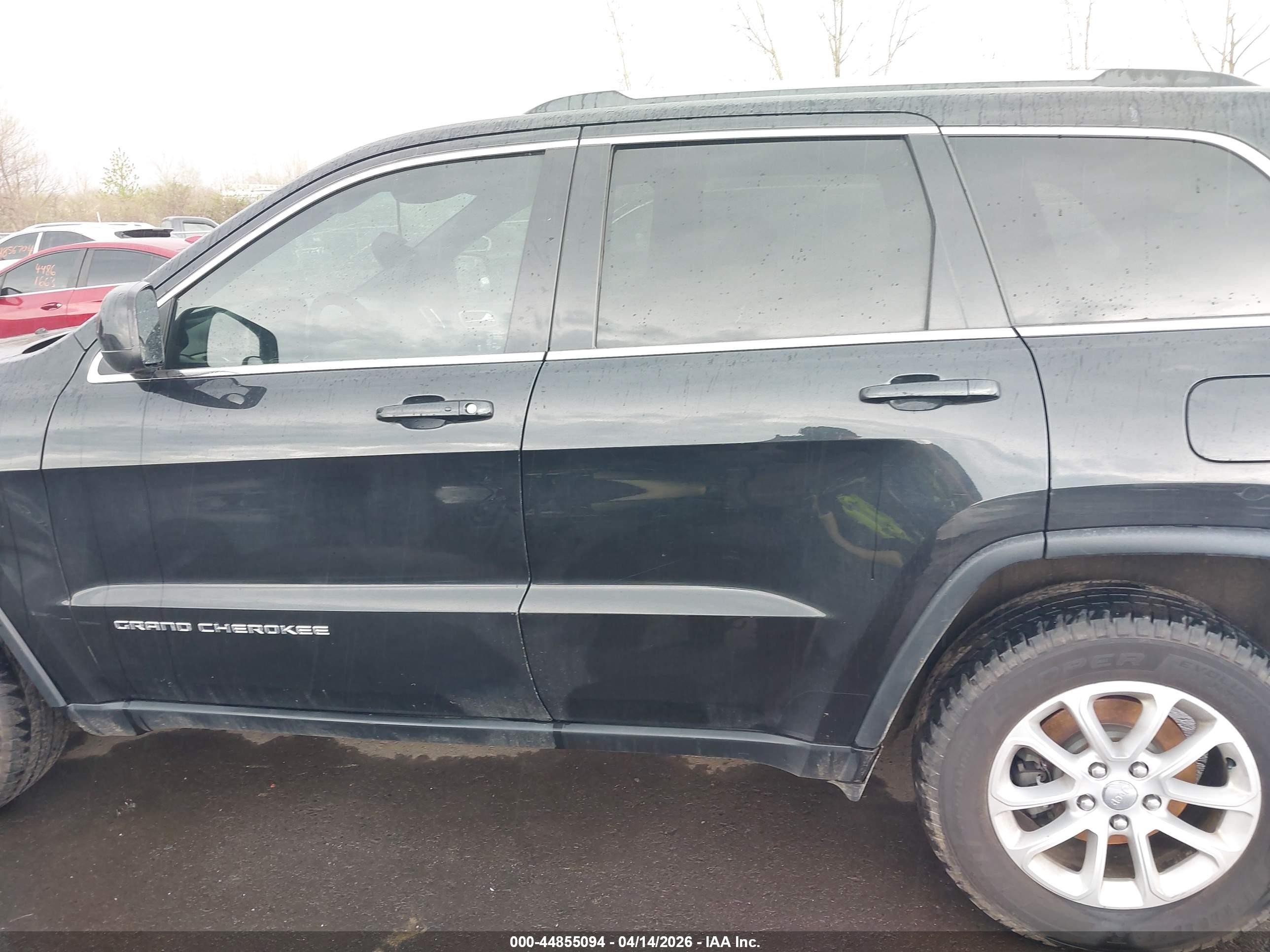 2014 Jeep Grand Cherokee Laredo Серый vin: 1C4RJFAGXEC352253