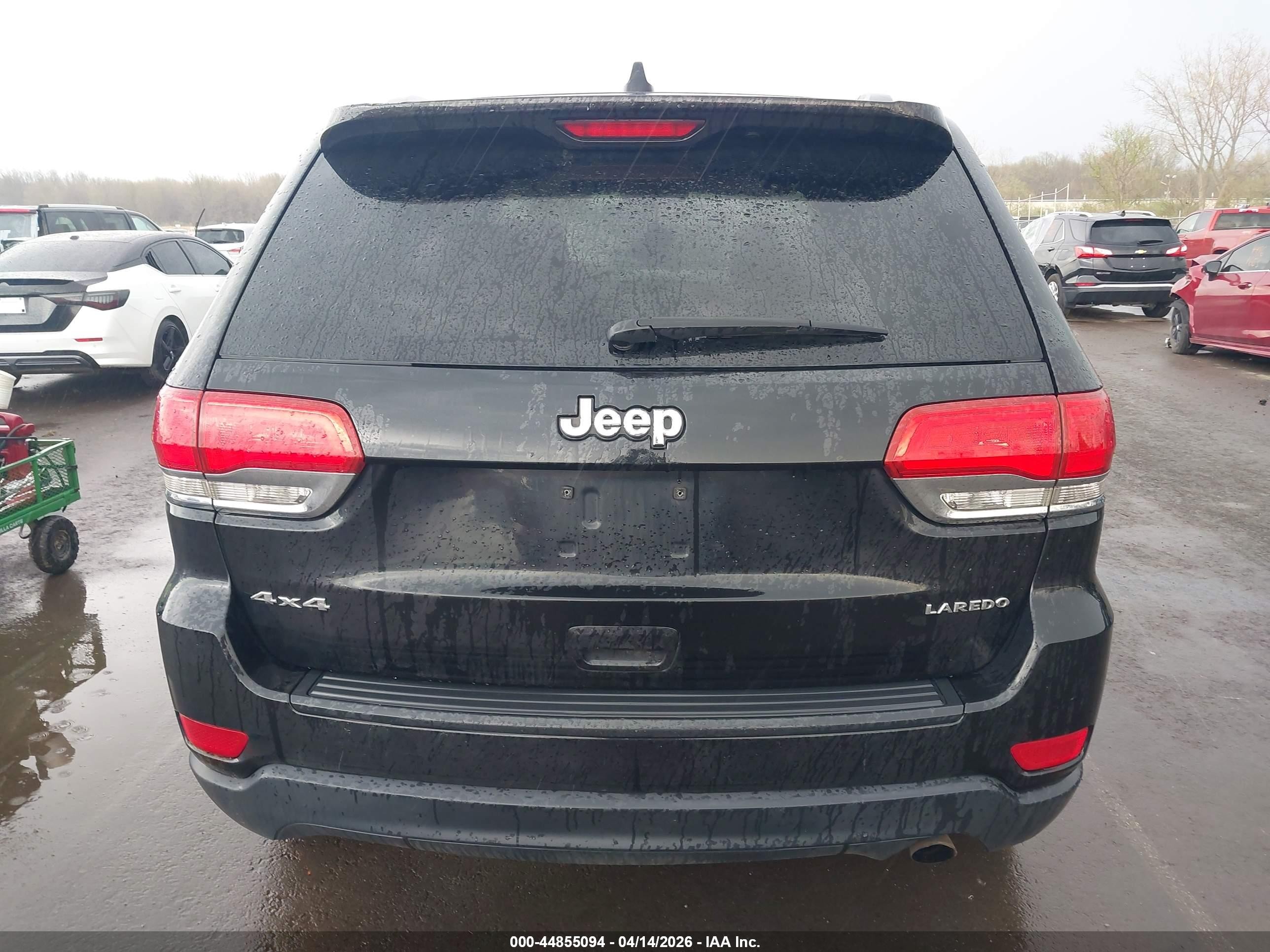 2014 Jeep Grand Cherokee Laredo Серый vin: 1C4RJFAGXEC352253