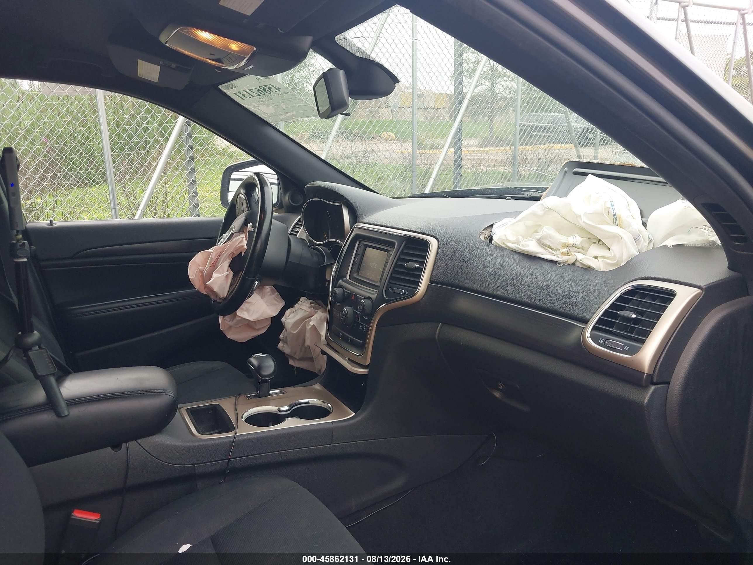 2014 Jeep Grand Cherokee Laredo Gray vin: 1C4RJFAGXEC549262