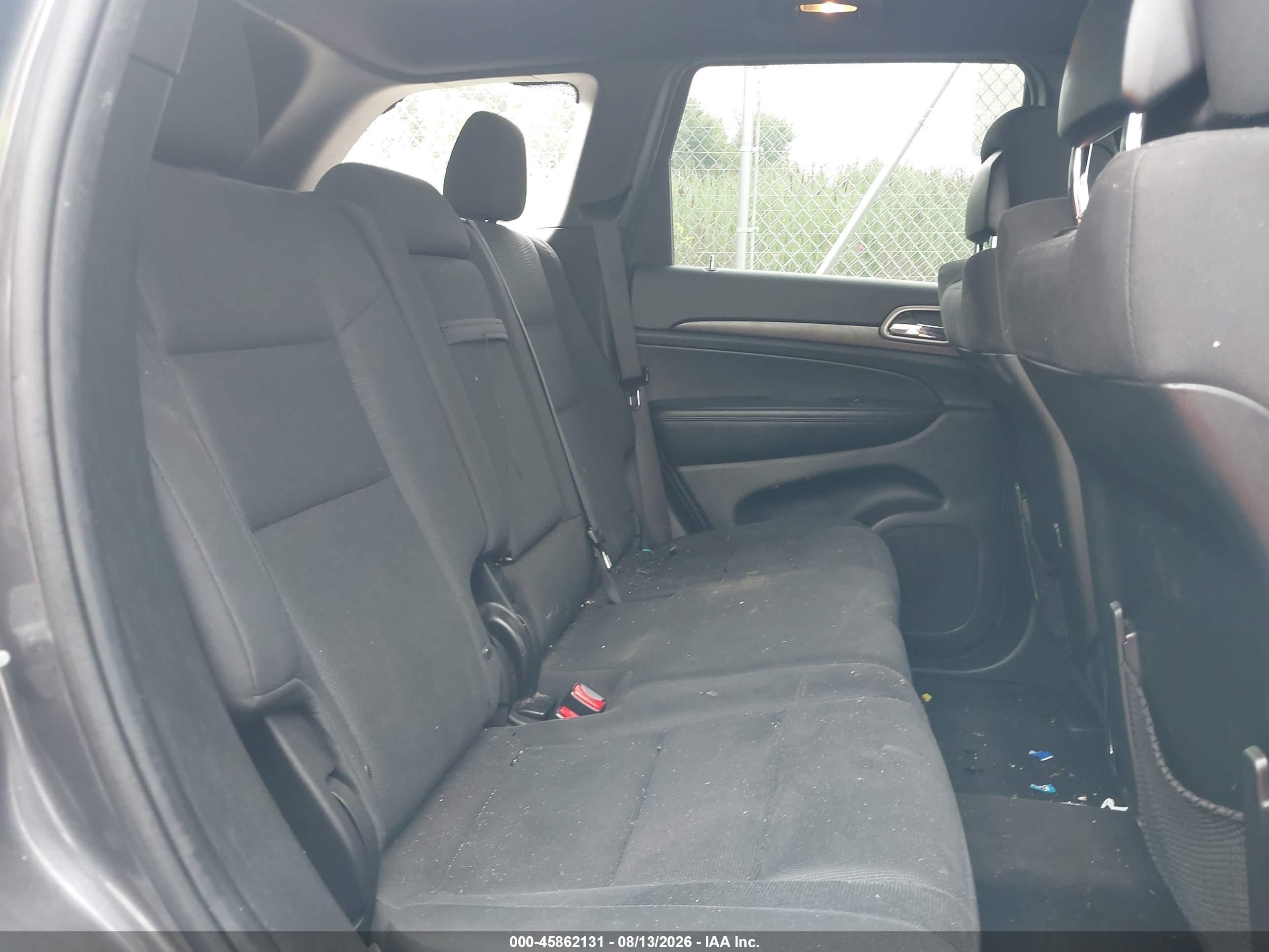 2014 Jeep Grand Cherokee Laredo Gray vin: 1C4RJFAGXEC549262