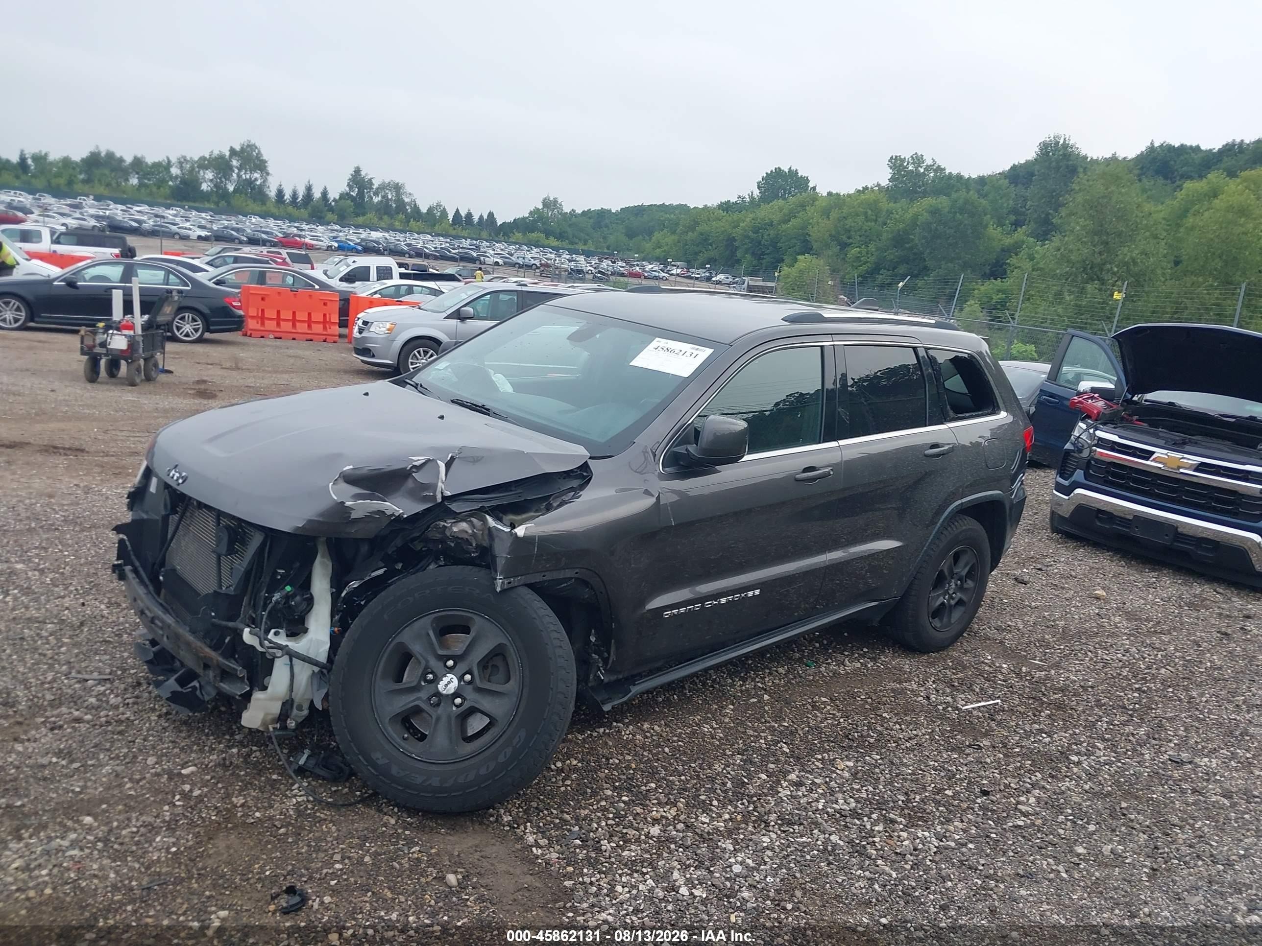 2014 Jeep Grand Cherokee Laredo Gray vin: 1C4RJFAGXEC549262