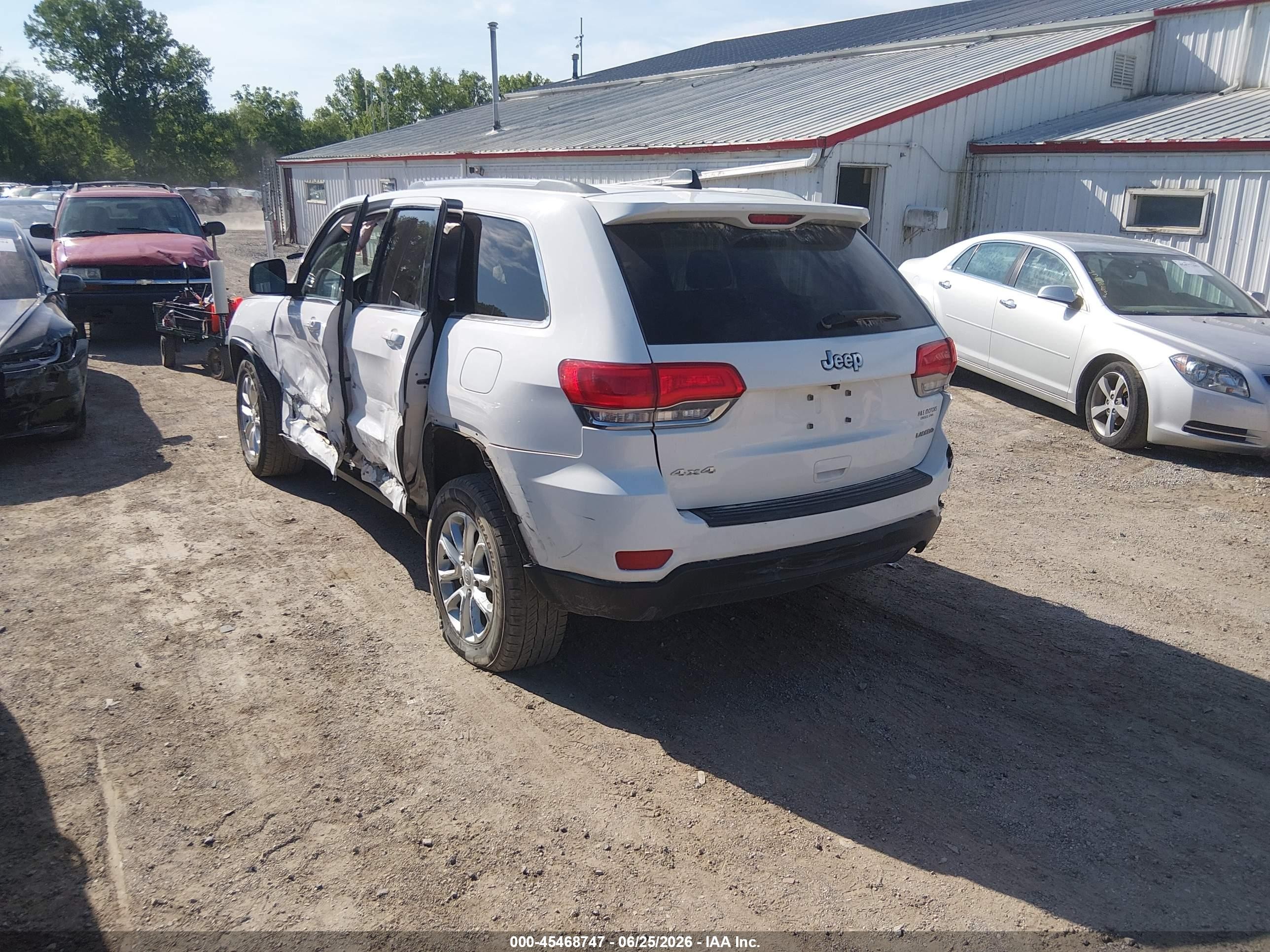2014 Jeep Grand Cherokee Laredo White vin: 1C4RJFAGXEC565932