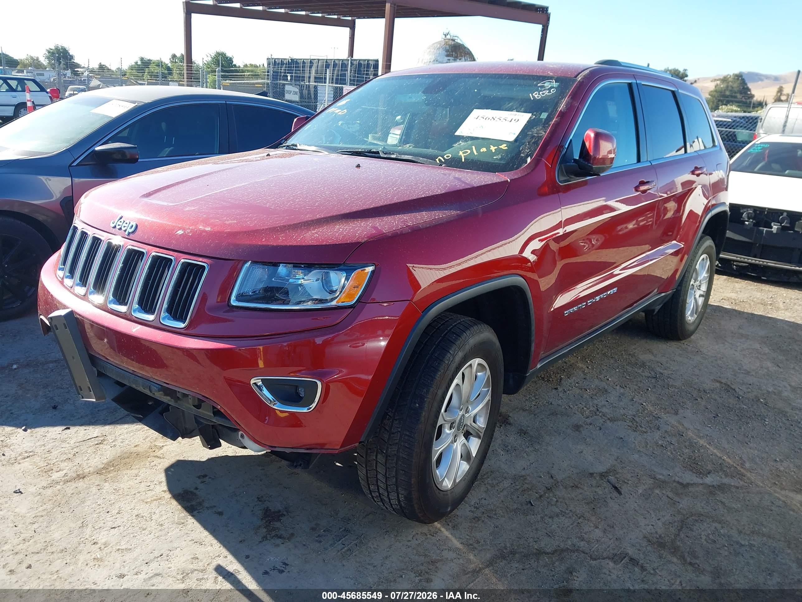 2015 Jeep Grand Cherokee Laredo Red vin: 1C4RJFAGXFC152264