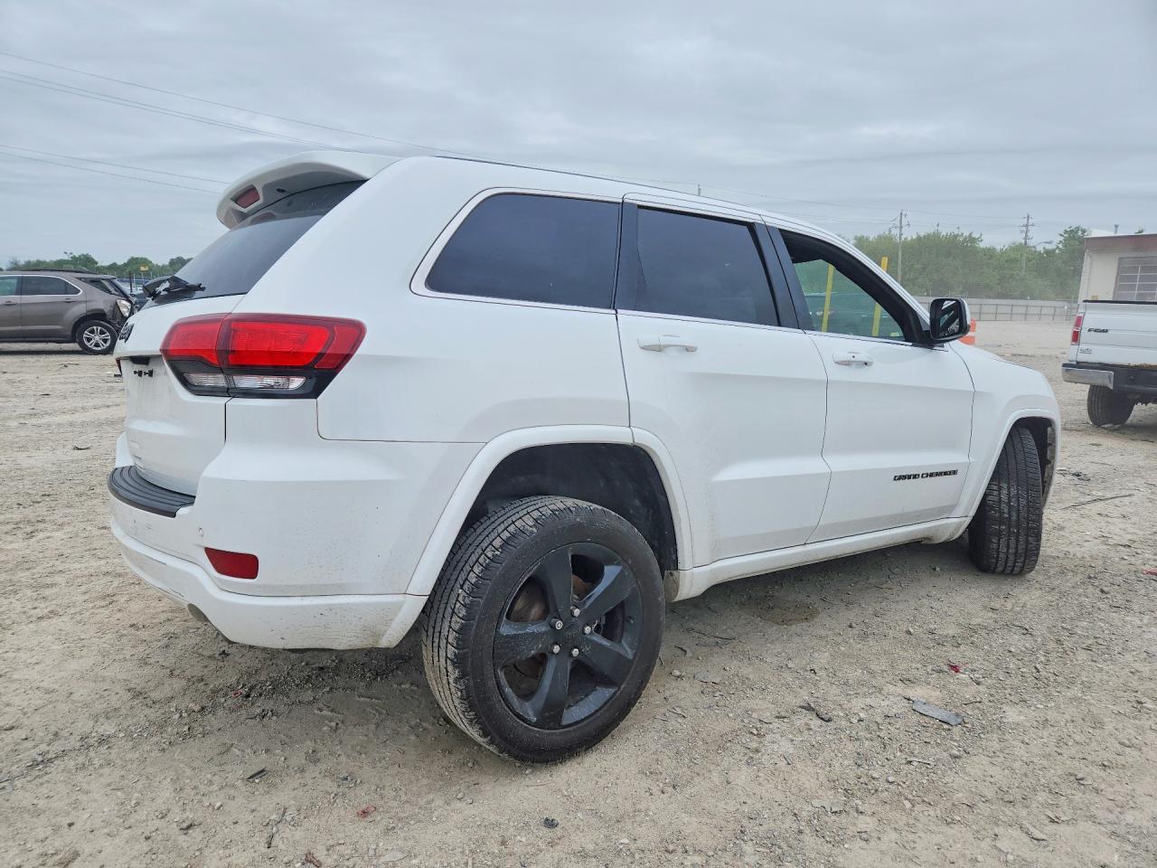 2015 Jeep Grand Cherokee Laredo Белый vin: 1C4RJFAGXFC157061