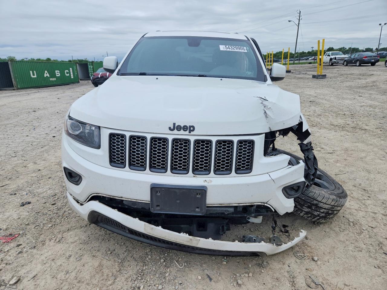 2015 Jeep Grand Cherokee Laredo Белый vin: 1C4RJFAGXFC157061