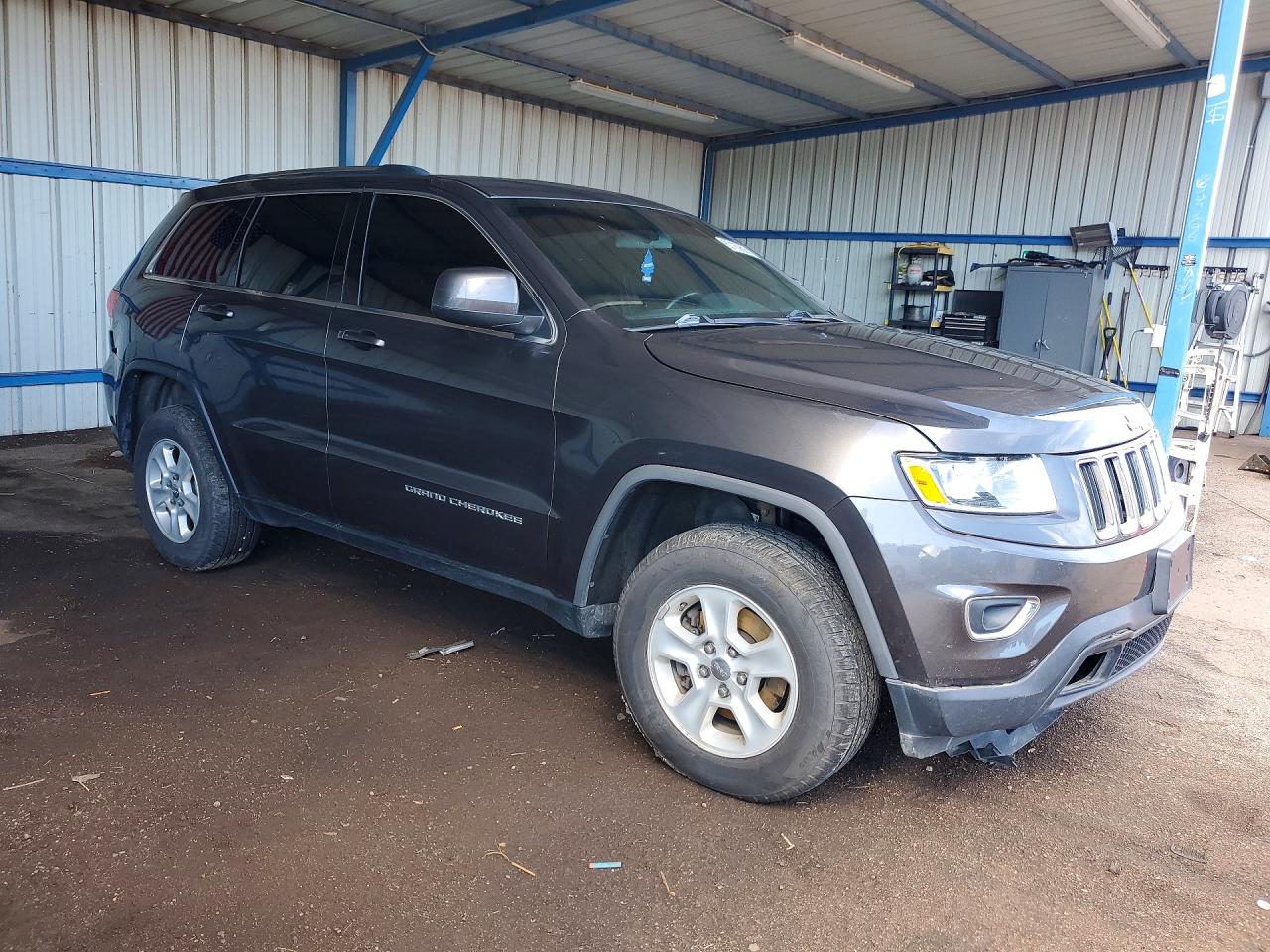 2015 Jeep Grand Cherokee Laredo Серый vin: 1C4RJFAGXFC165158