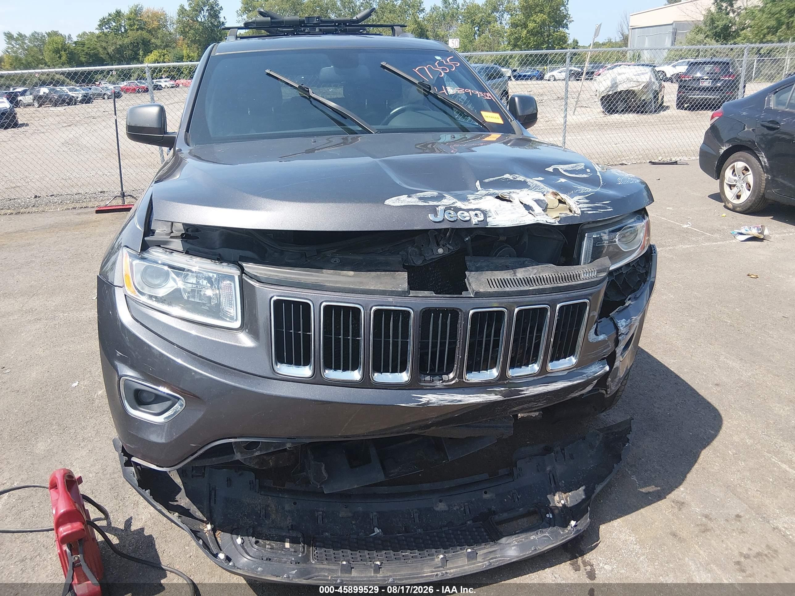 2015 Jeep Grand Cherokee Laredo Серый vin: 1C4RJFAGXFC173535