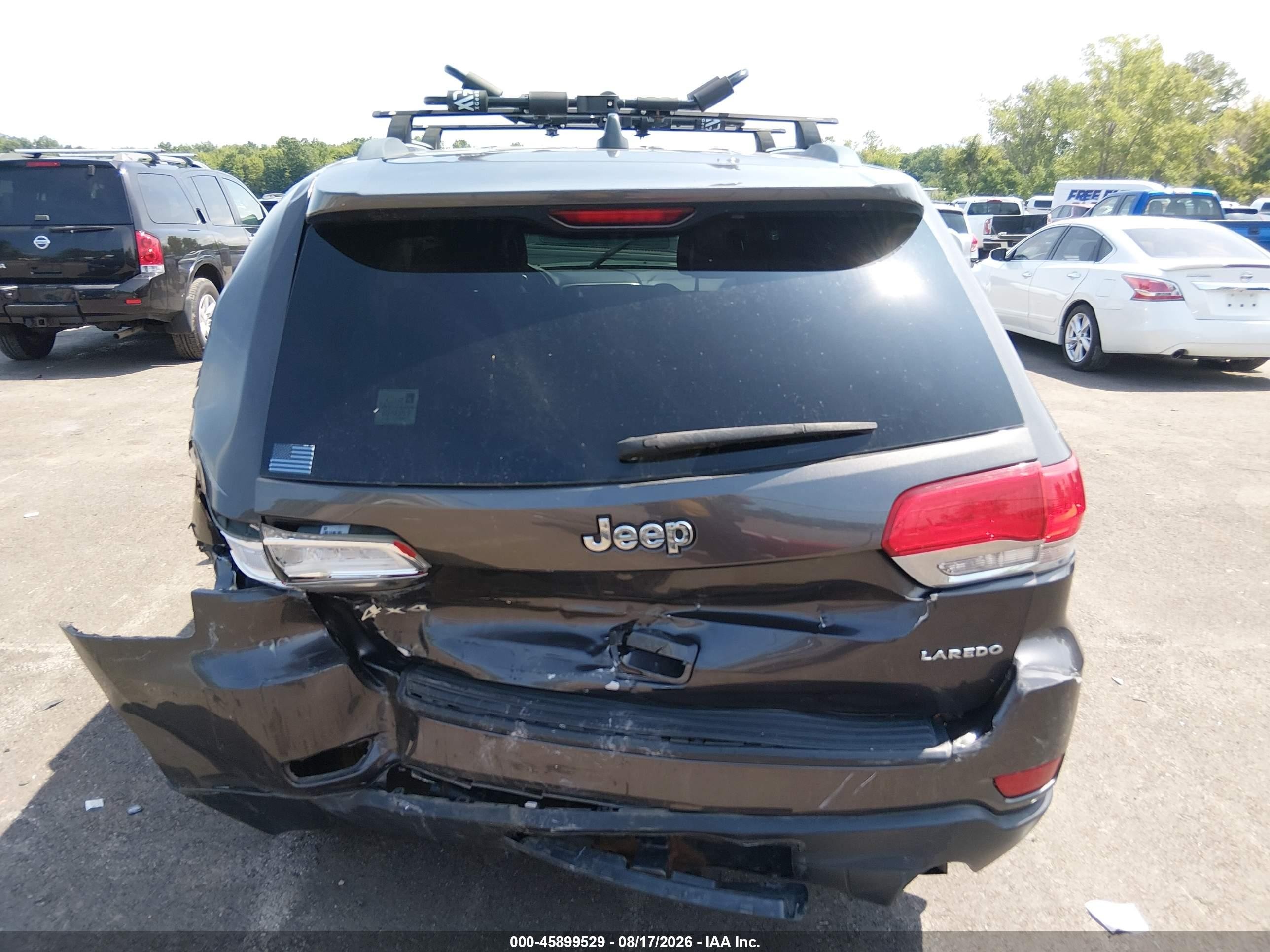 2015 Jeep Grand Cherokee Laredo Серый vin: 1C4RJFAGXFC173535