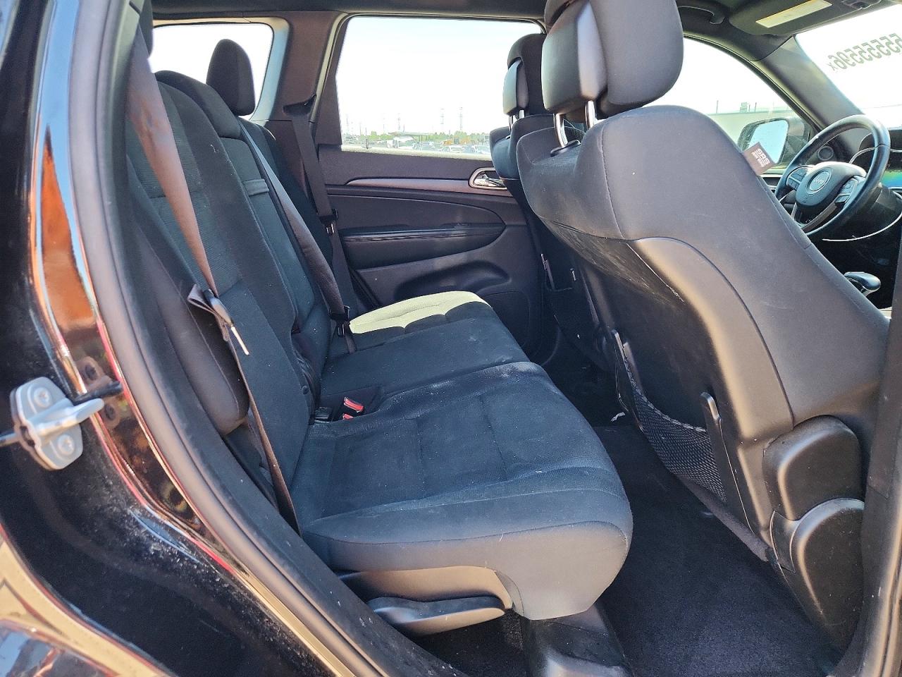 2015 Jeep Grand Cherokee Laredo Black vin: 1C4RJFAGXFC213841