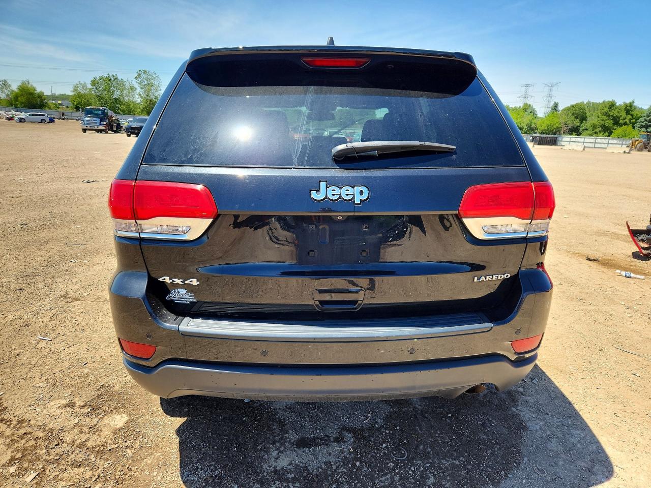 2015 Jeep Grand Cherokee Laredo Black vin: 1C4RJFAGXFC213841