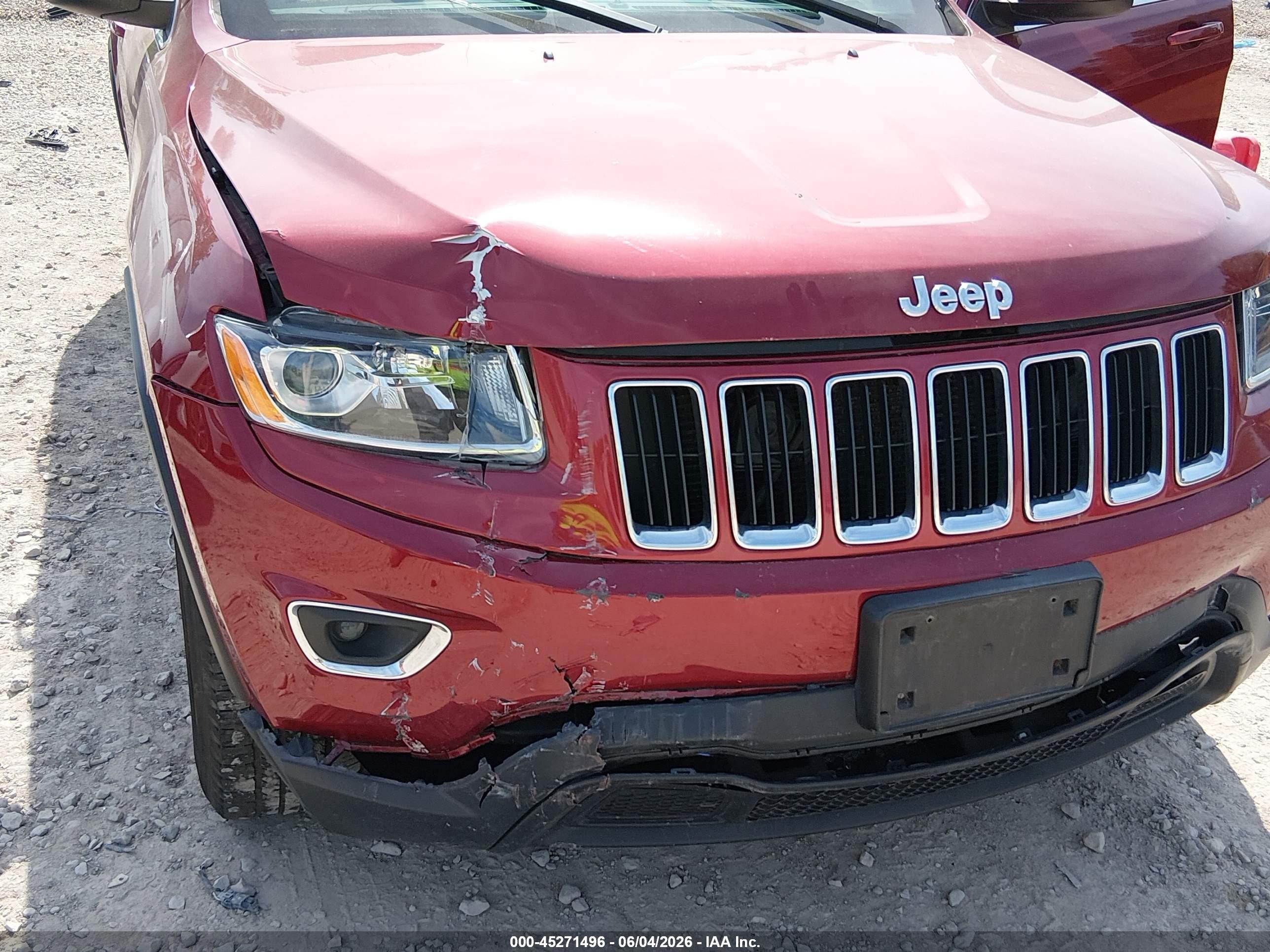 2015 Jeep Grand Cherokee Laredo Red vin: 1C4RJFAGXFC681911