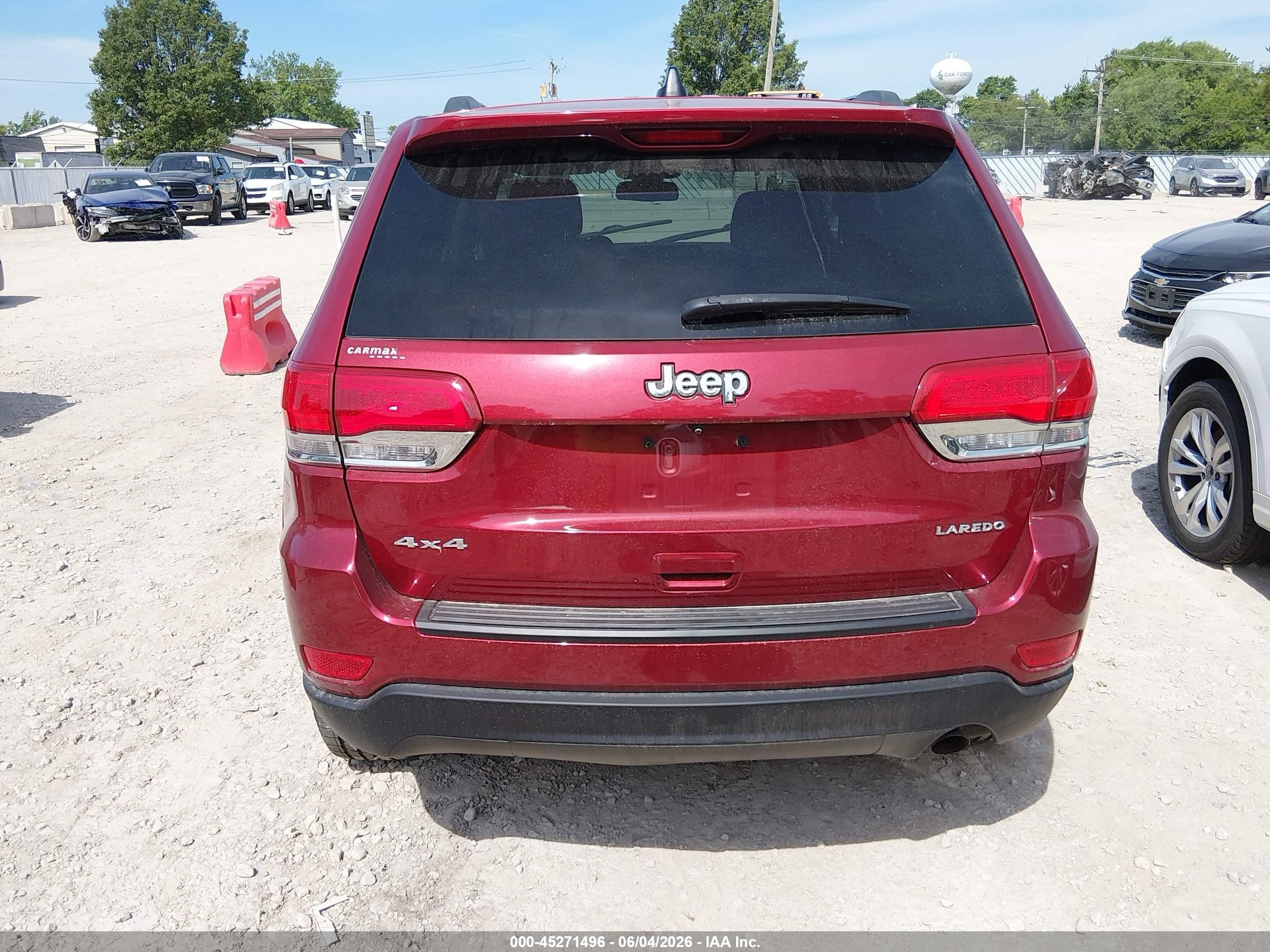 2015 Jeep Grand Cherokee Laredo Red vin: 1C4RJFAGXFC681911