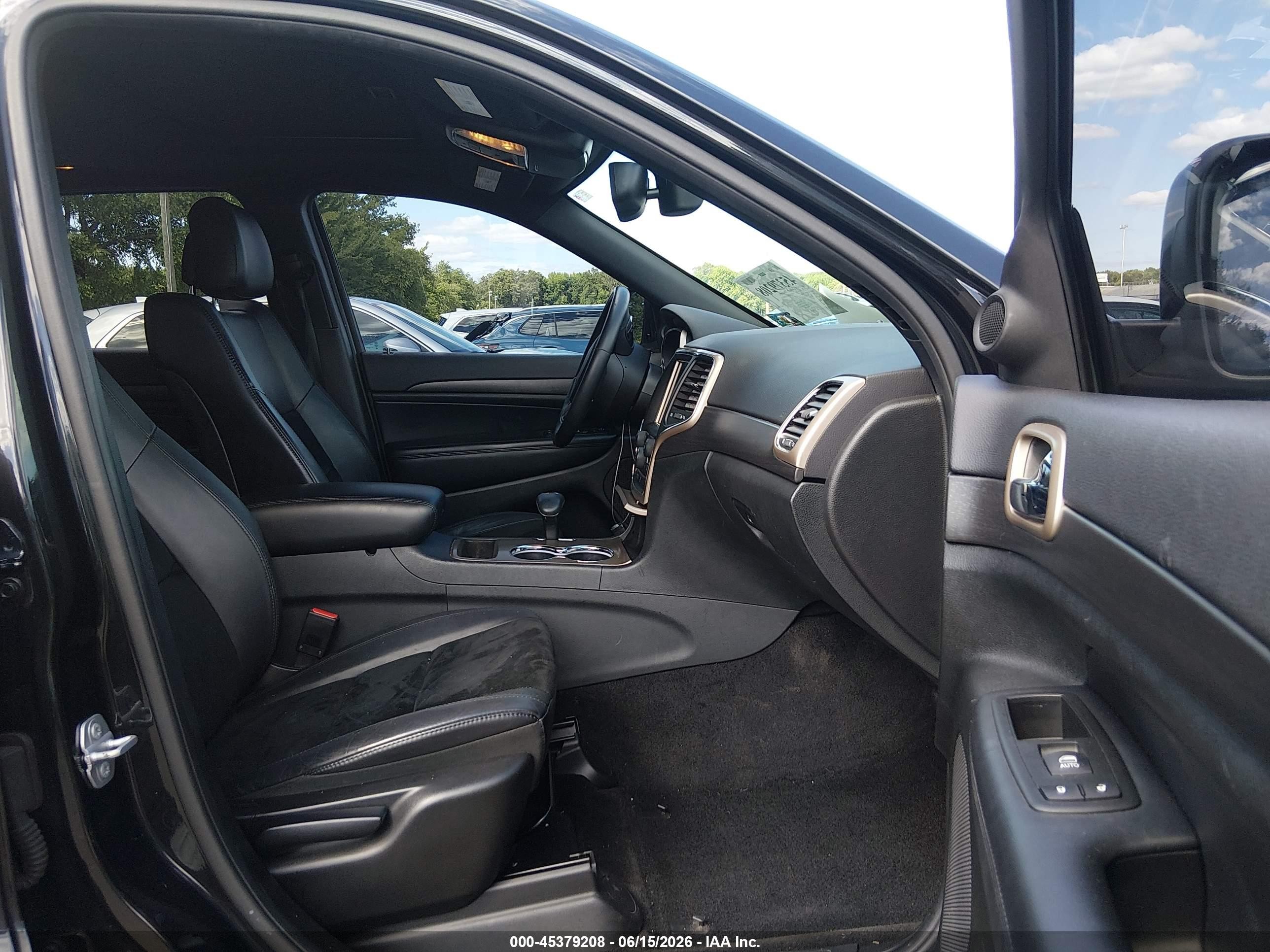 2015 Jeep Grand Cherokee Altitude Черный vin: 1C4RJFAGXFC742433