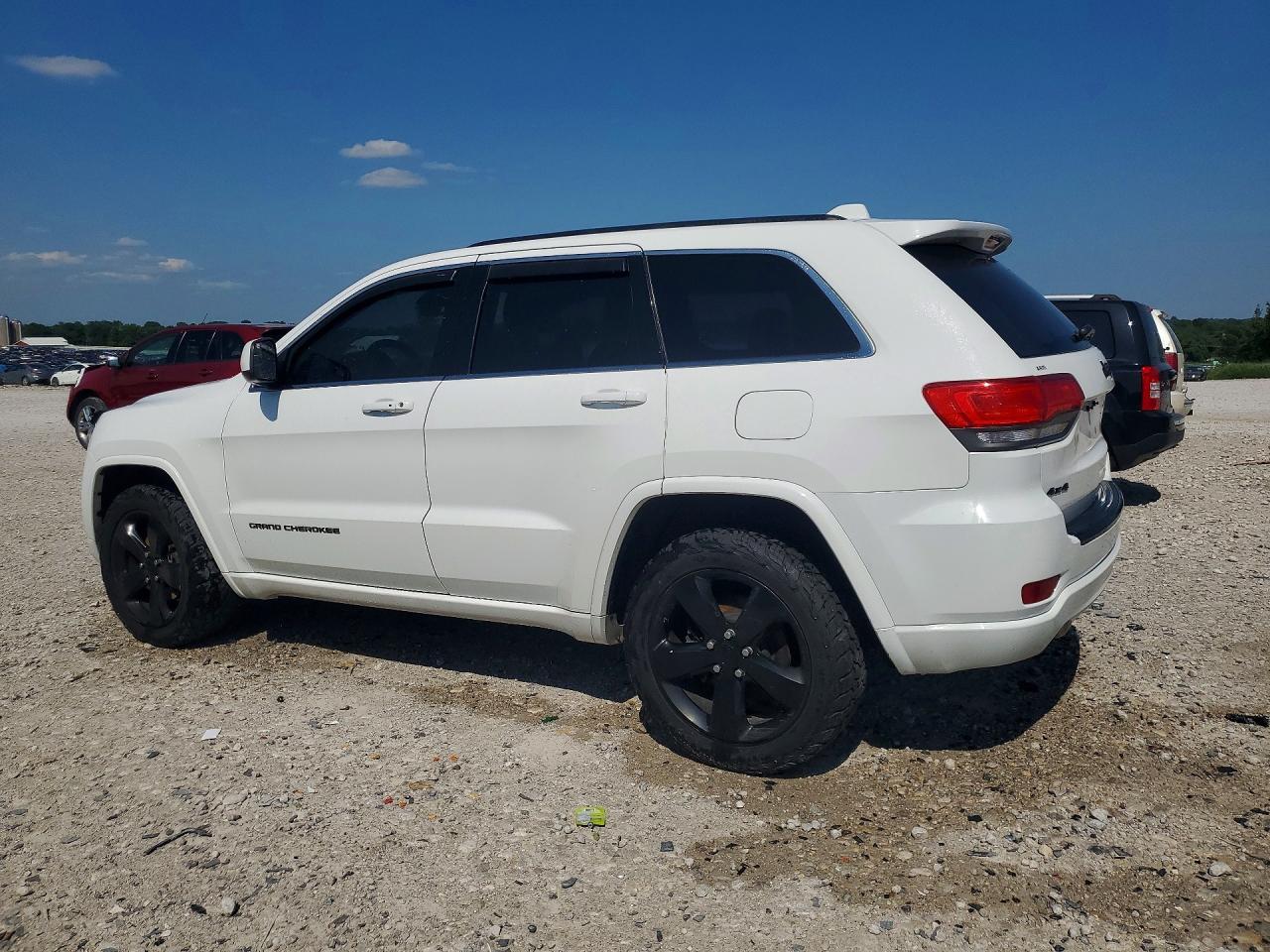 2015 Jeep Grand Cherokee Laredo White vin: 1C4RJFAGXFC742528