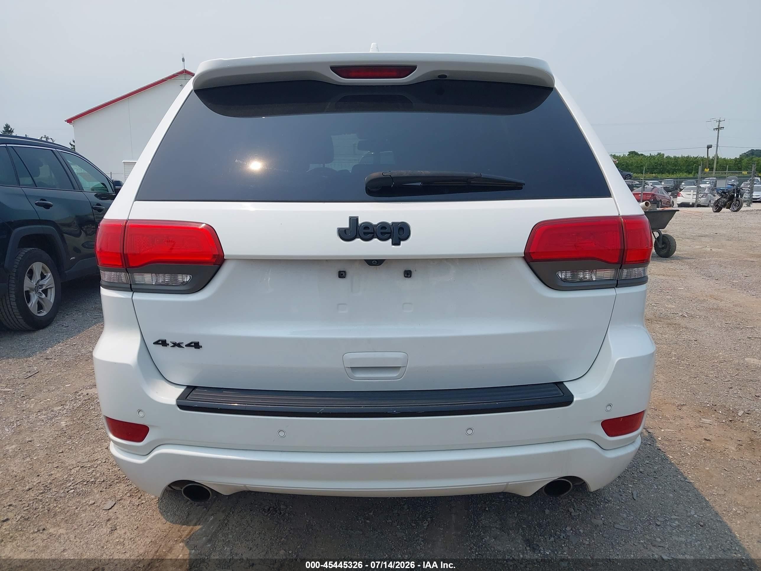 2015 Jeep Grand Cherokee Altitude Белый vin: 1C4RJFAGXFC803635