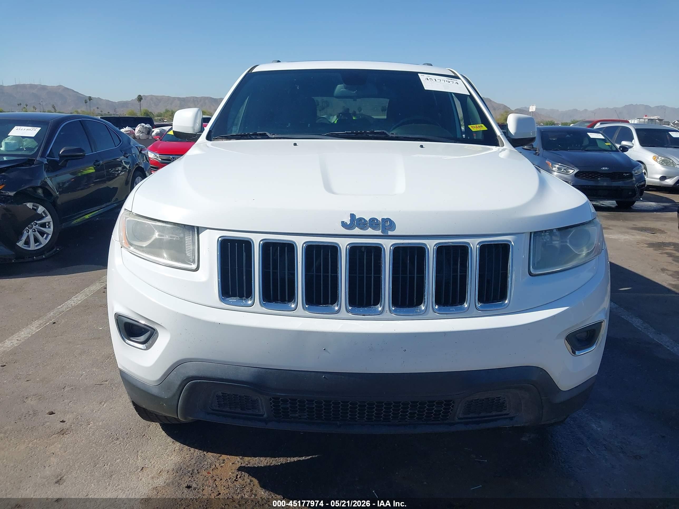 2015 Jeep Grand Cherokee Laredo White vin: 1C4RJFAGXFC833248