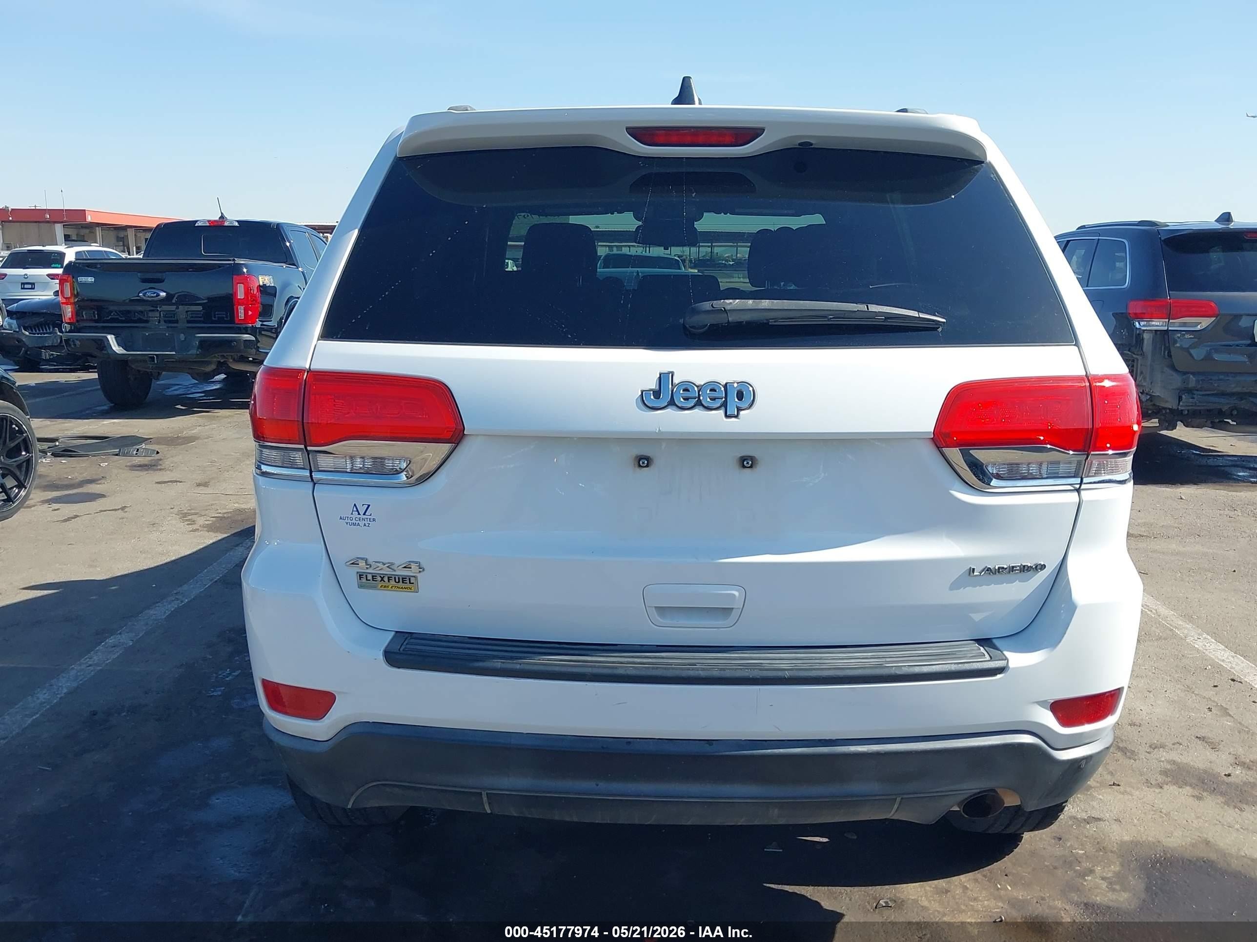 2015 Jeep Grand Cherokee Laredo White vin: 1C4RJFAGXFC833248