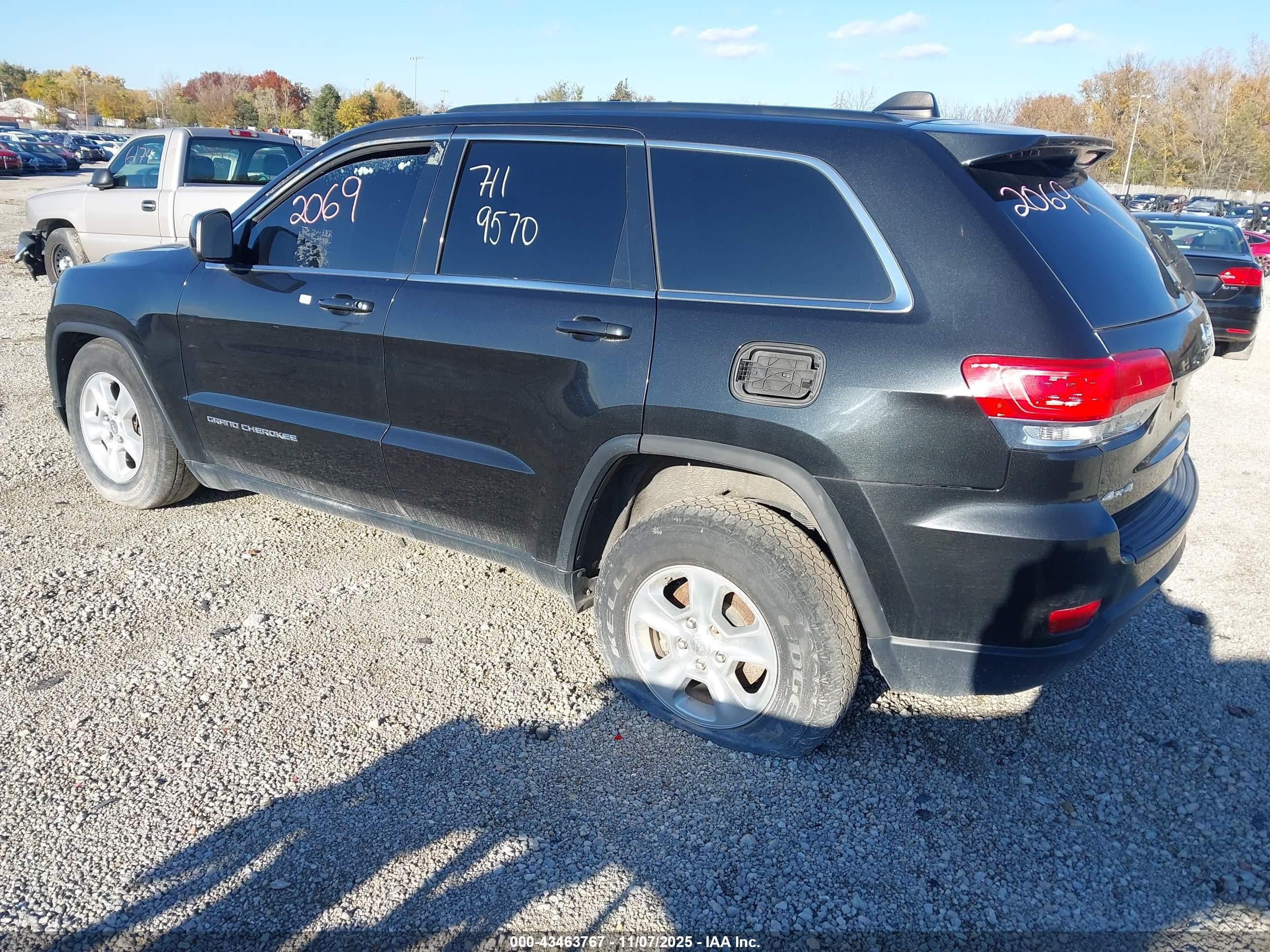 2015 Jeep Grand Cherokee Laredo Black vin: 1C4RJFAGXFC919997