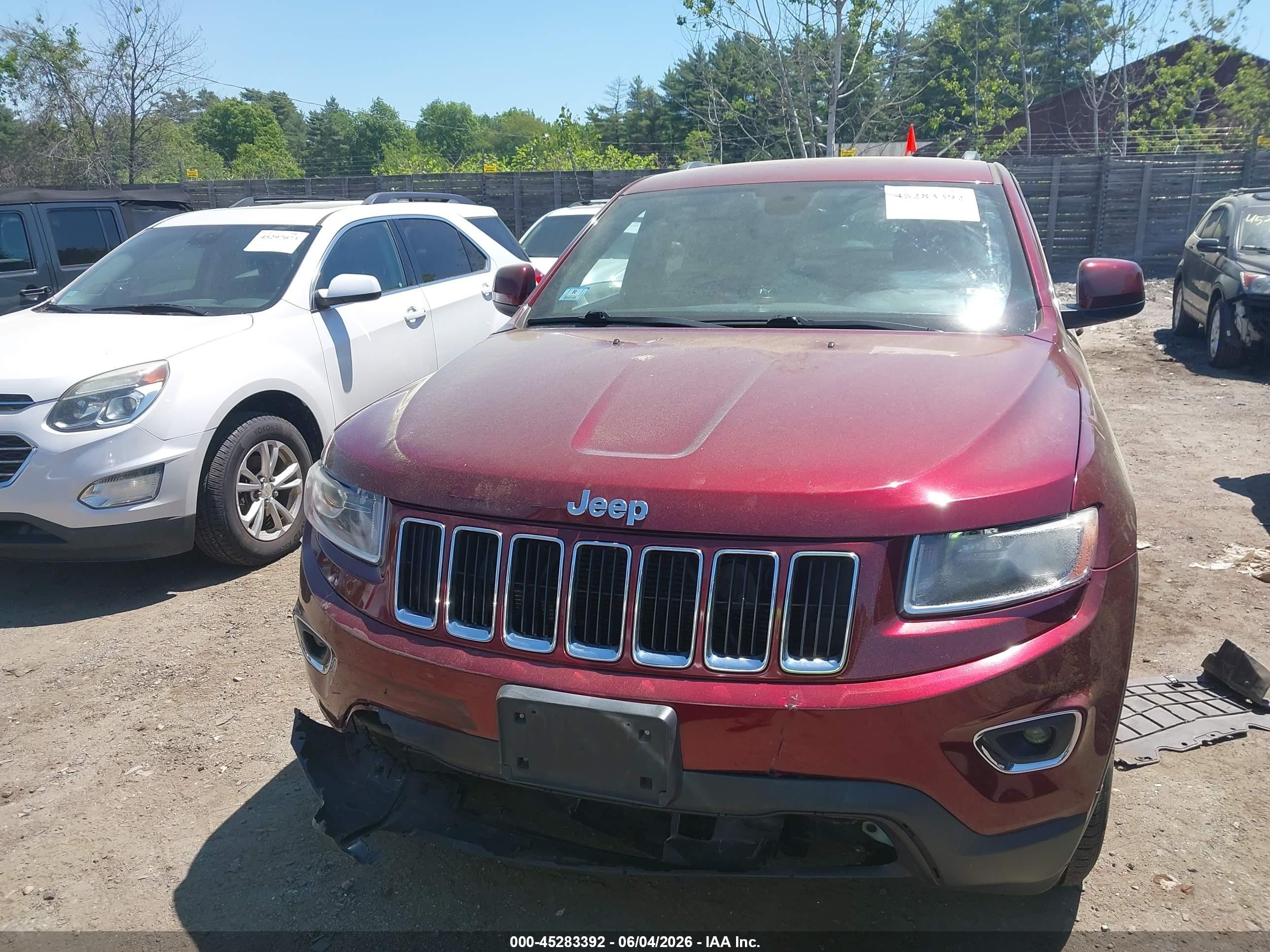 2016 Jeep Grand Cherokee Laredo Red vin: 1C4RJFAGXGC357696