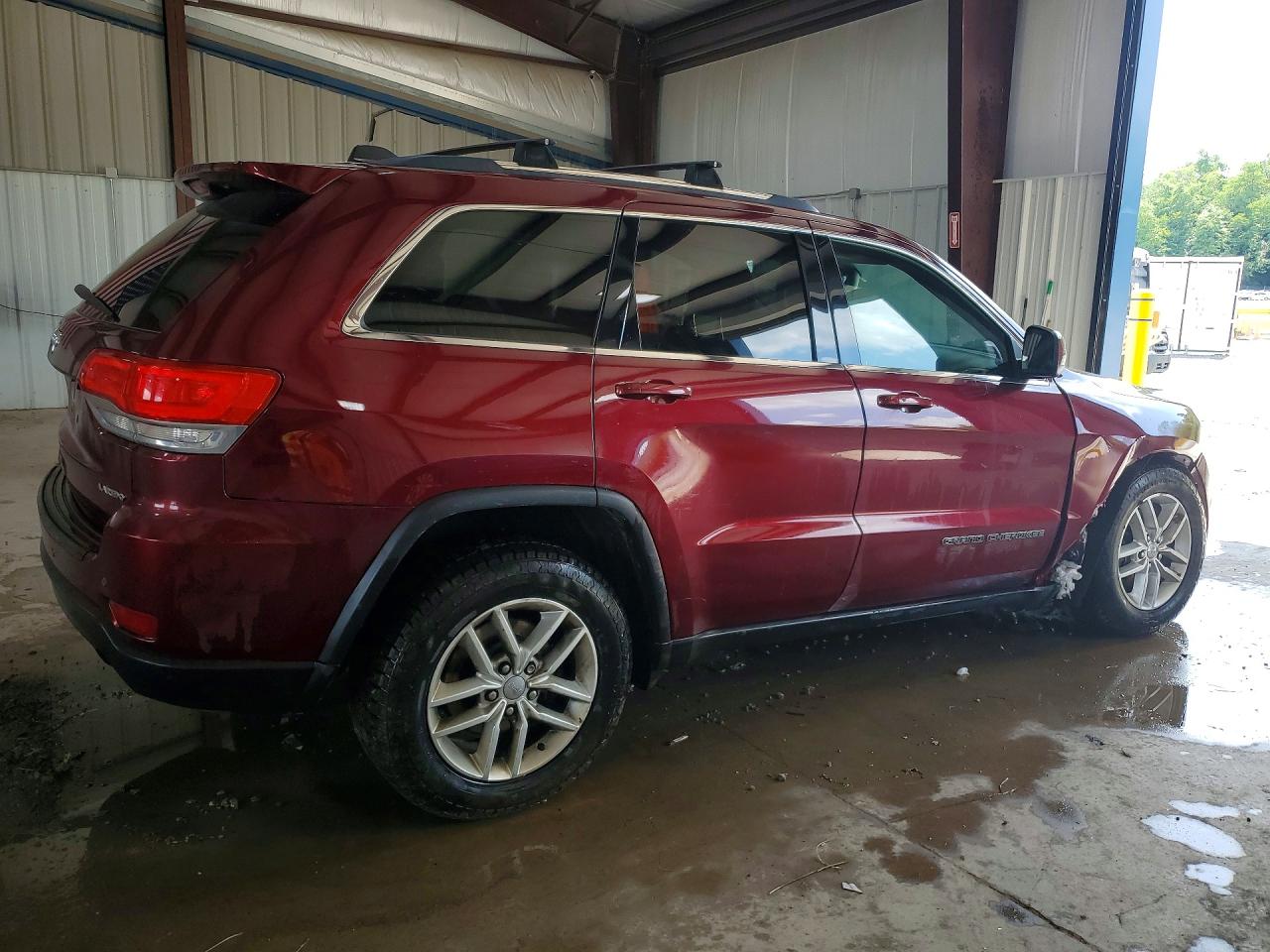 2017 Jeep Grand Cherokee Laredo Maroon vin: 1C4RJFAGXHC620156
