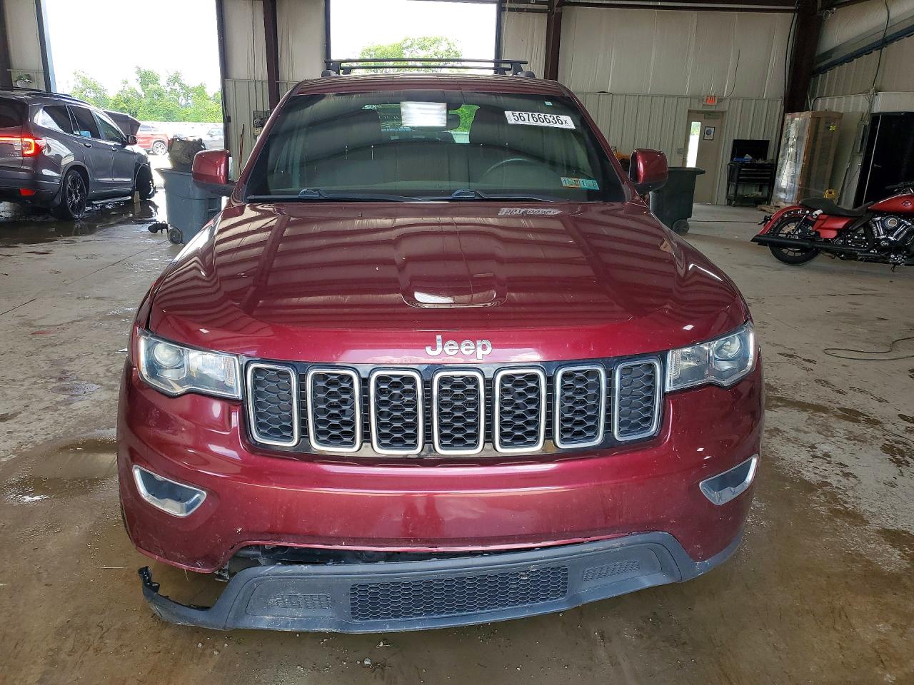 2017 Jeep Grand Cherokee Laredo Maroon vin: 1C4RJFAGXHC620156