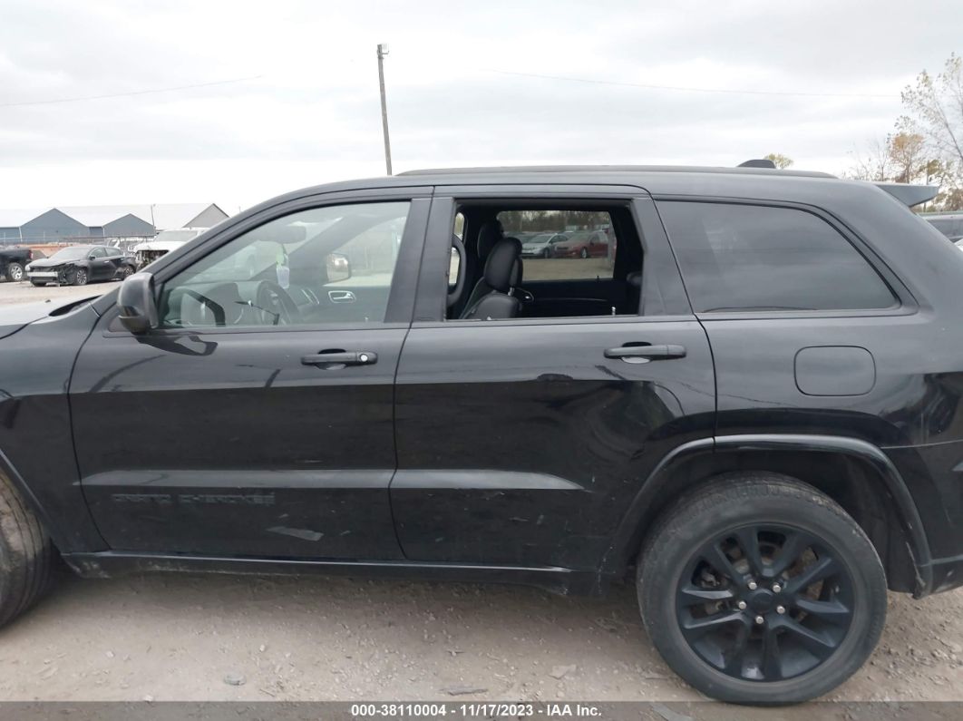 2018 Jeep Grand Cherokee Altitude 4x4 Black vin: 1C4RJFAGXJC286667