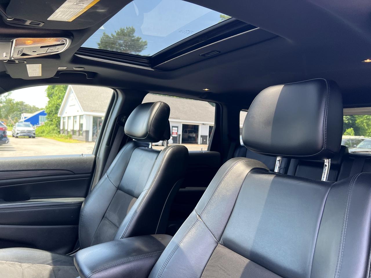 2021 Jeep Grand Cherokee Laredo Бордовый vin: 1C4RJFAGXMC581014