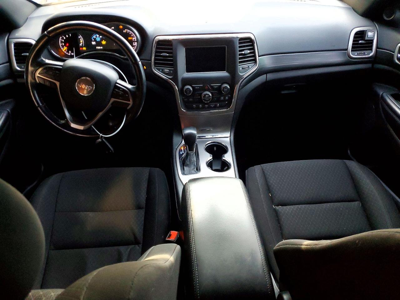 2021 Jeep Grand Cherokee Laredo White vin: 1C4RJFAGXMC591025