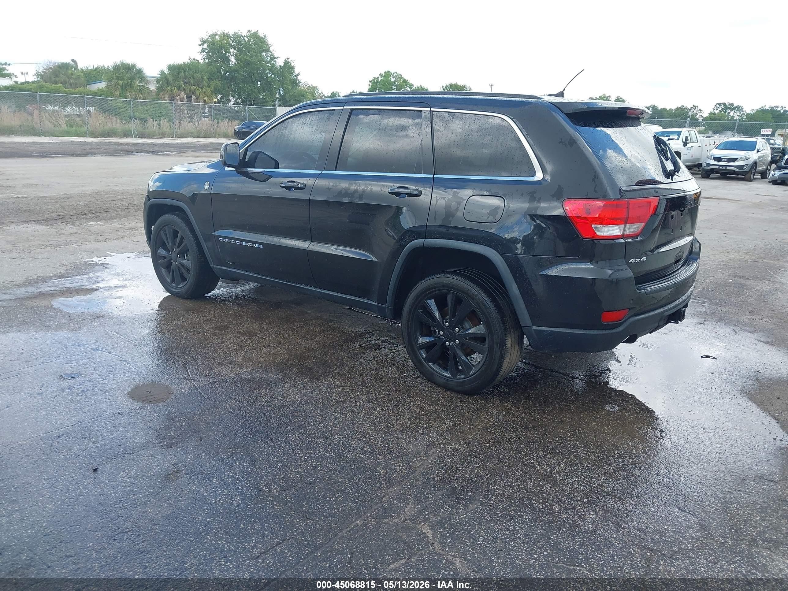 2012 Jeep Grand Cherokee Laredo Black vin: 1C4RJFAT0CC314718