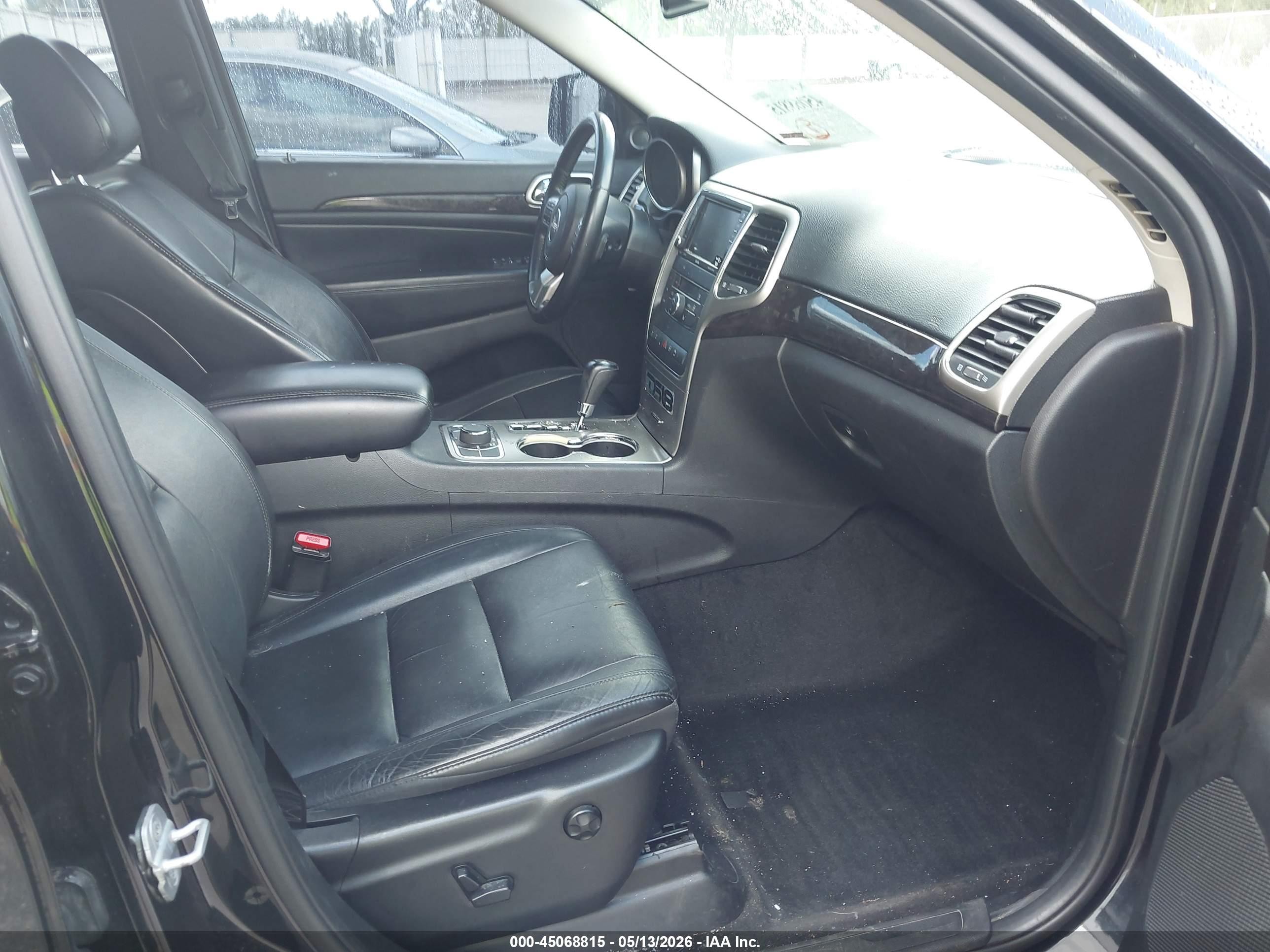 2012 Jeep Grand Cherokee Laredo Black vin: 1C4RJFAT0CC314718