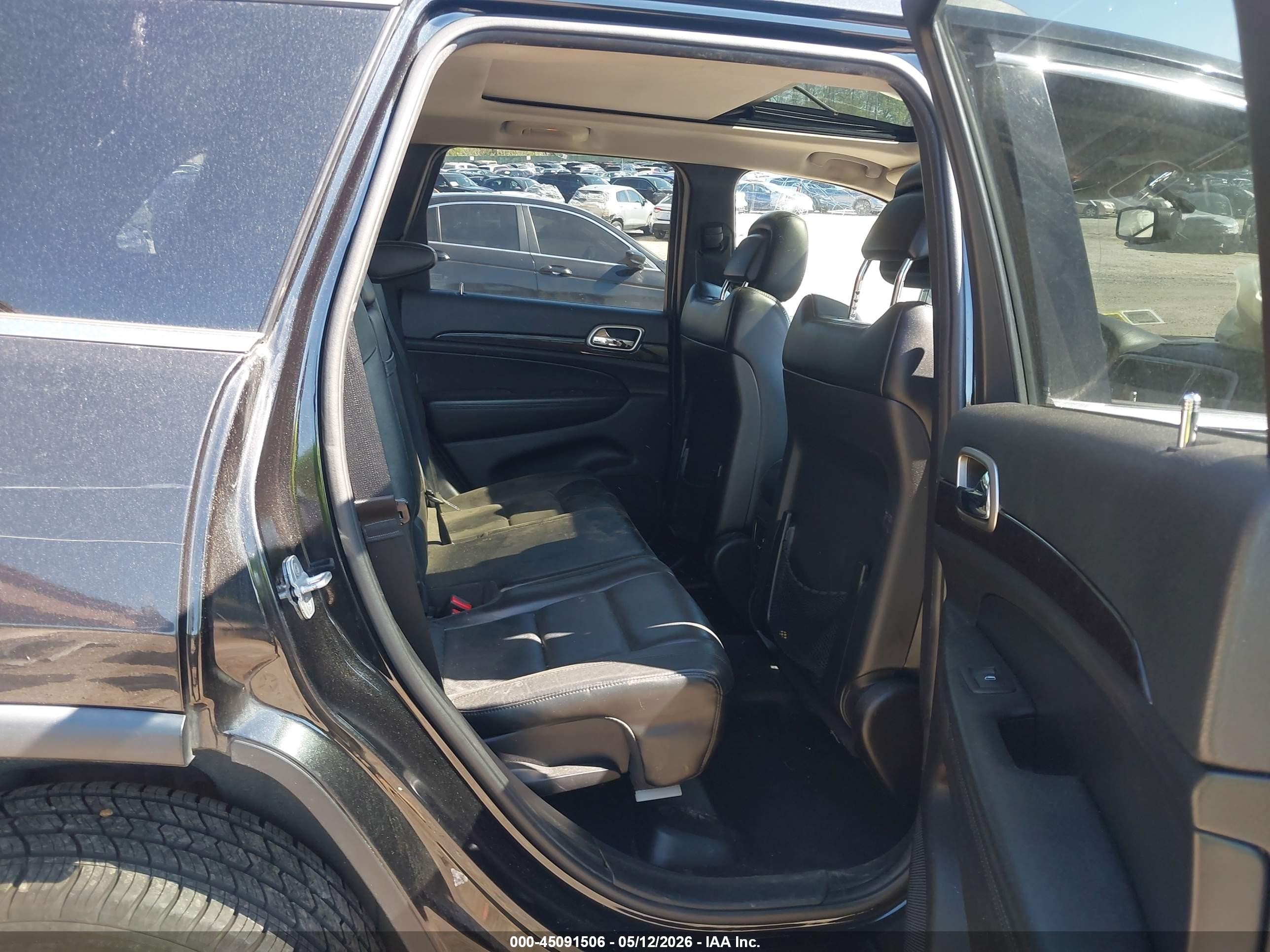 2013 Jeep Grand Cherokee Laredo Black vin: 1C4RJFAT0DC503788