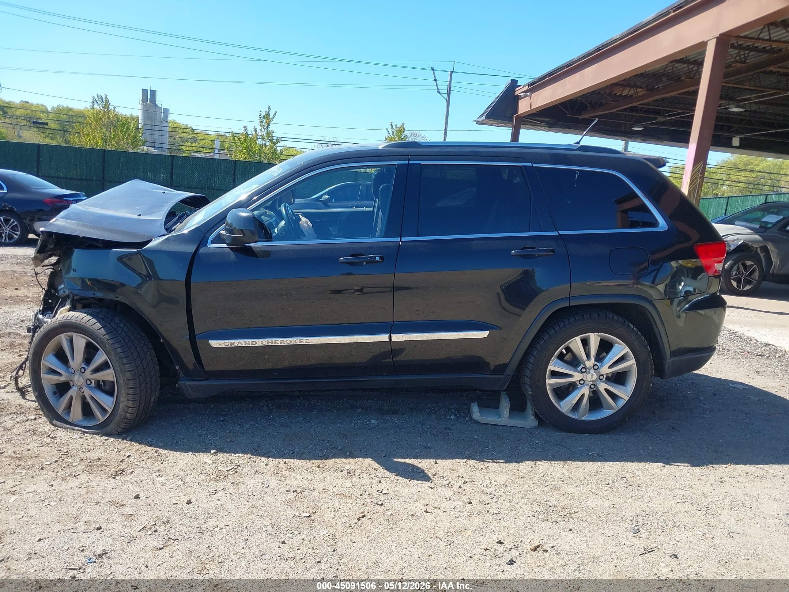 2013 Jeep Grand Cherokee Laredo Black vin: 1C4RJFAT0DC503788