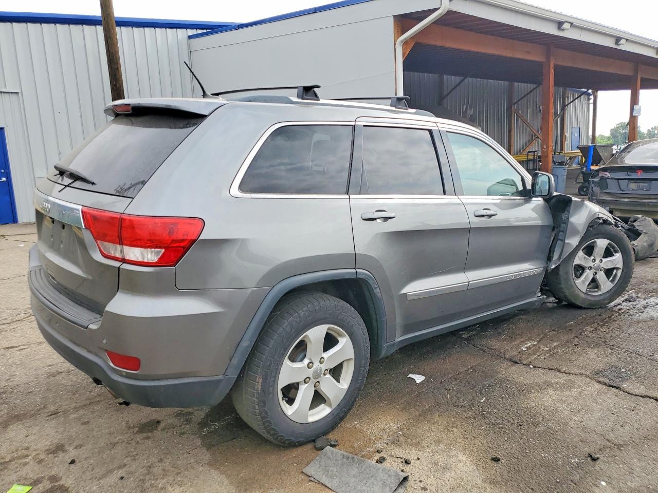 2013 Jeep Grand Cherokee Laredo Gray vin: 1C4RJFAT0DC545796