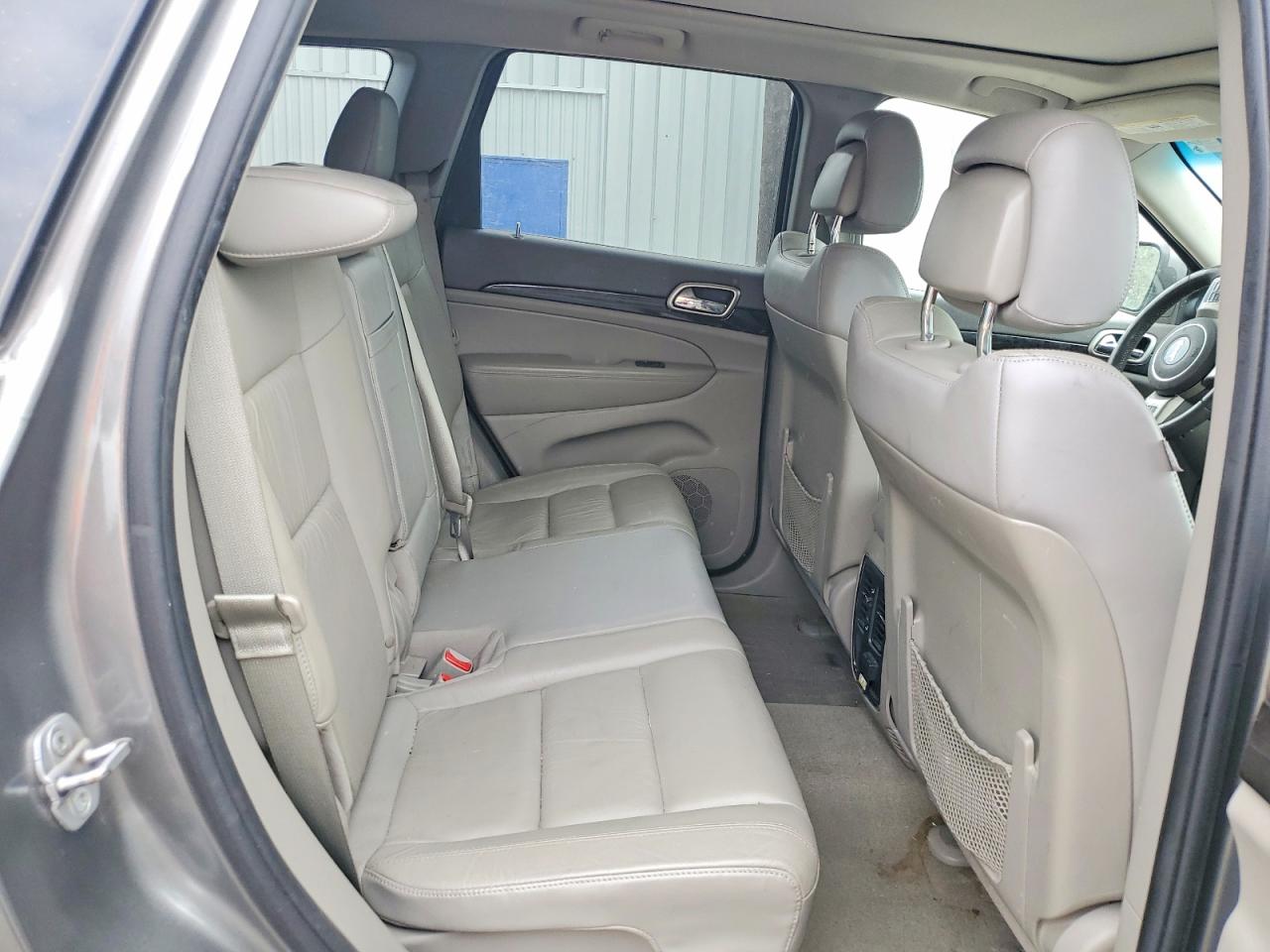 2013 Jeep Grand Cherokee Laredo Gray vin: 1C4RJFAT0DC545796