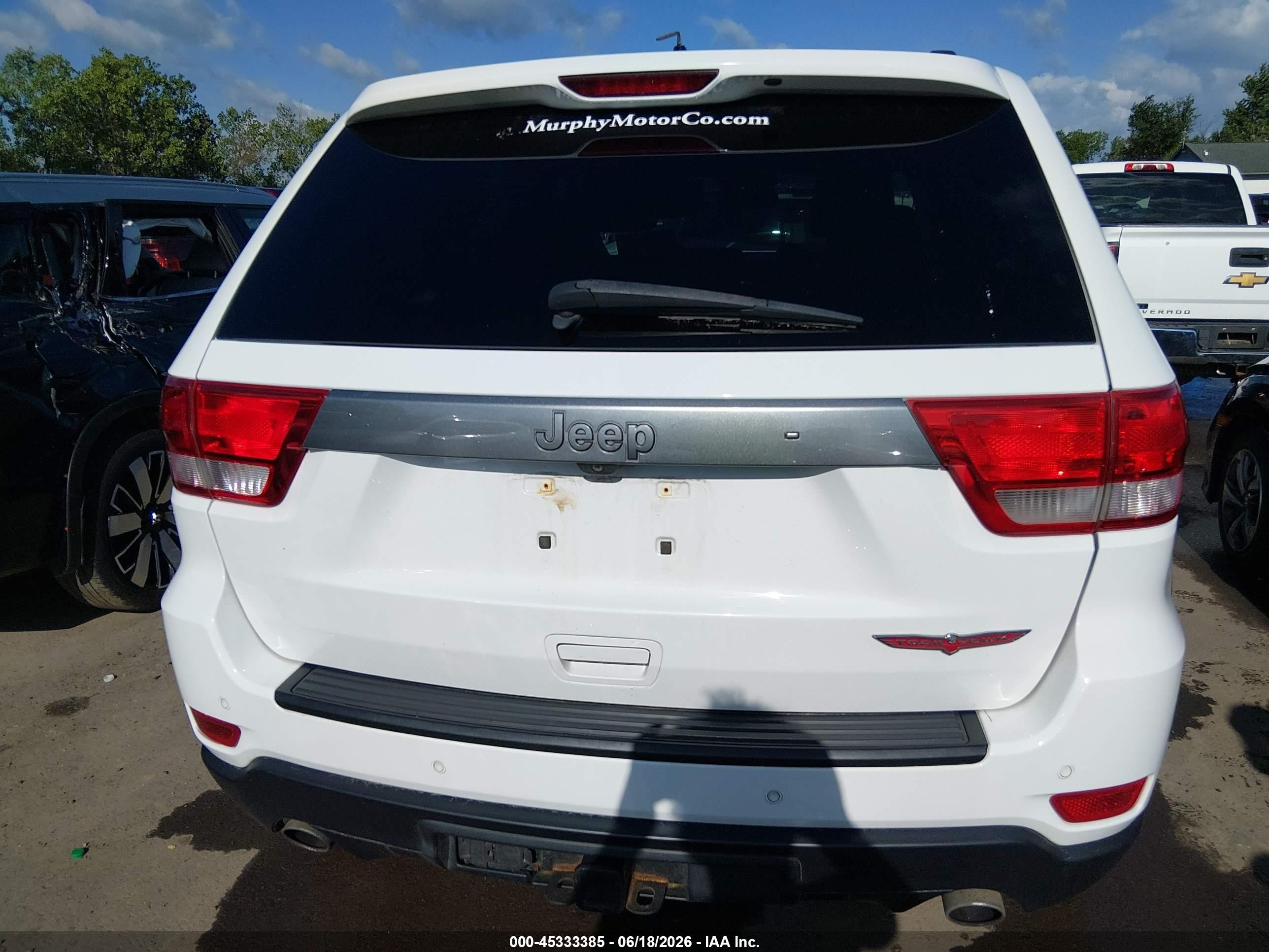 2013 Jeep Grand Cherokee Laredo Trailhawk White vin: 1C4RJFAT0DC614857