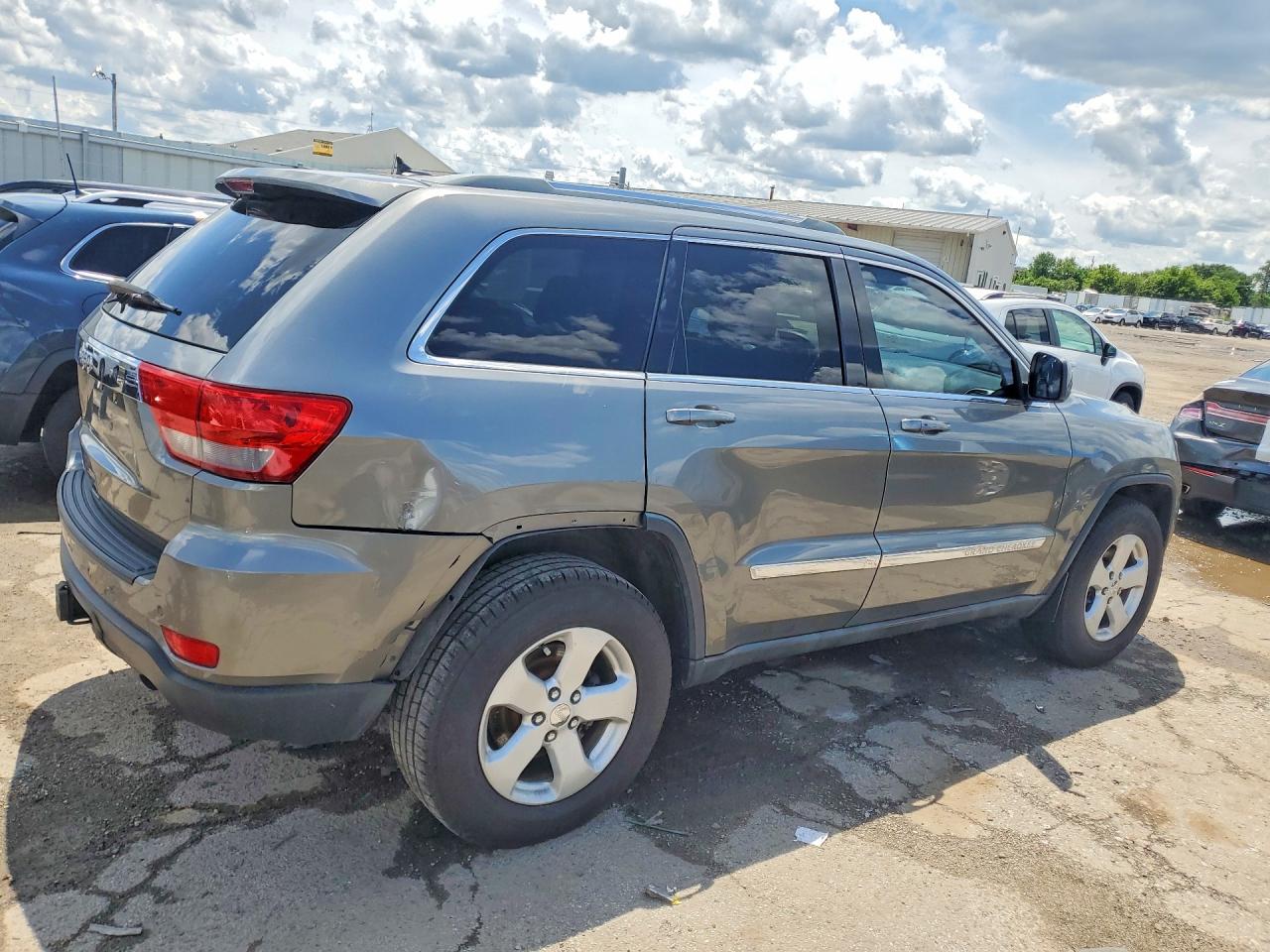2012 Jeep Grand Cherokee Laredo Gray vin: 1C4RJFAT1CC184903