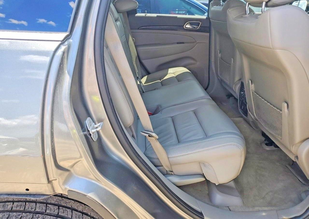 2012 Jeep Grand Cherokee Laredo Gray vin: 1C4RJFAT1CC184903