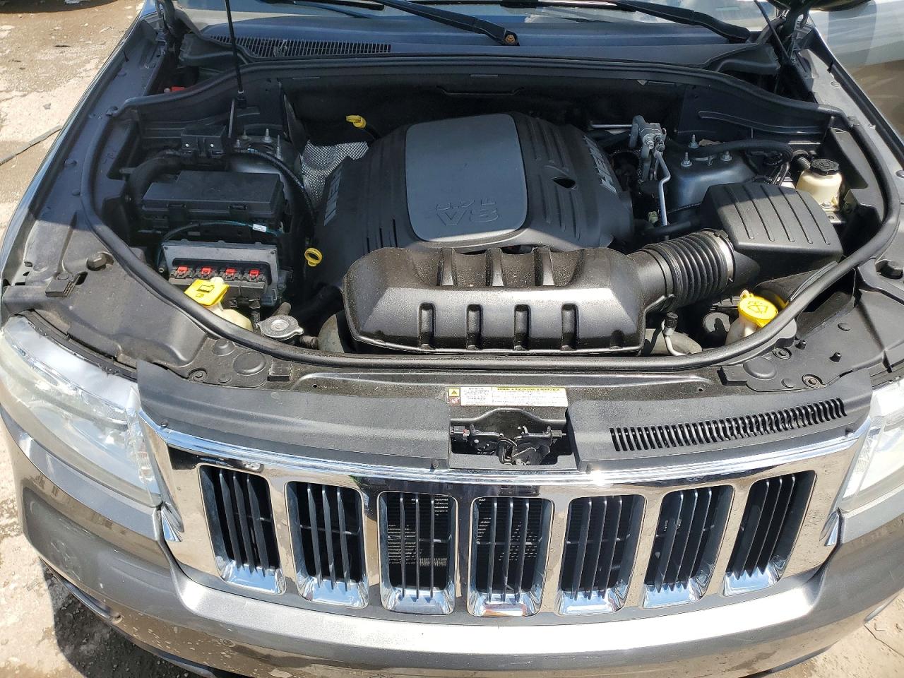 2012 Jeep Grand Cherokee Laredo Gray vin: 1C4RJFAT1CC184903