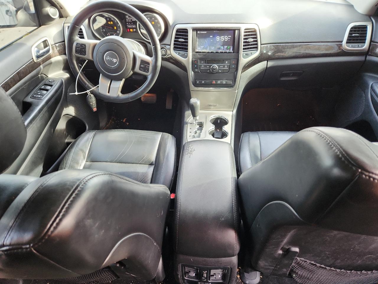 2013 Jeep Grand Cherokee Laredo Gray vin: 1C4RJFAT1DC614978