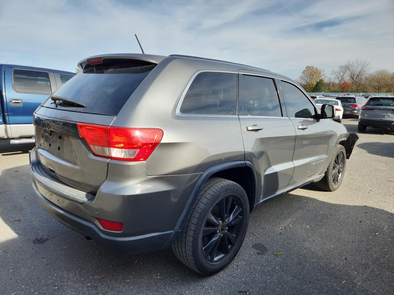 2013 Jeep Grand Cherokee Laredo Gray vin: 1C4RJFAT1DC614978