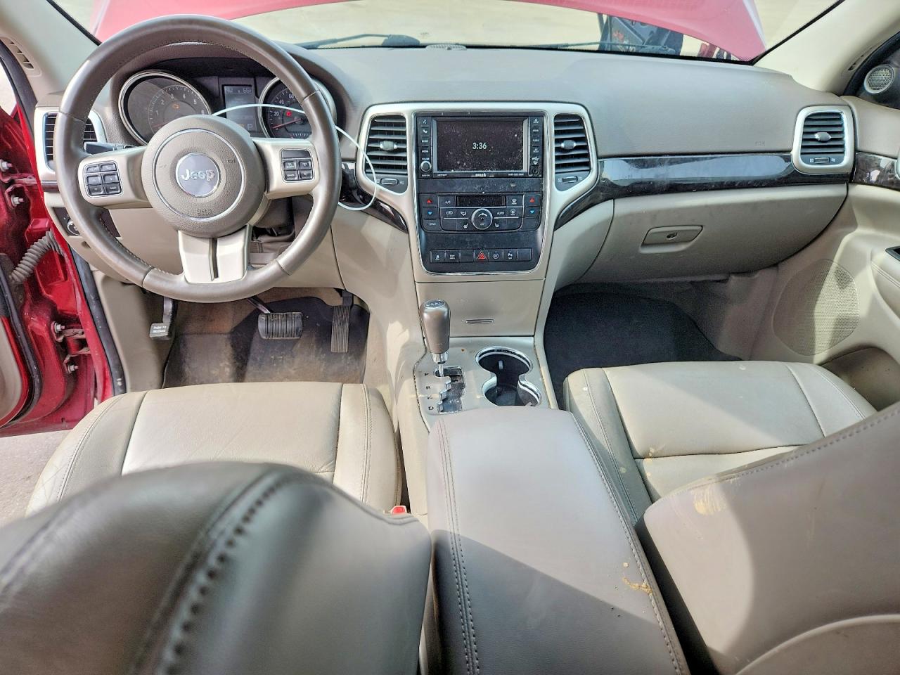 2012 Jeep Grand Cherokee Laredo Red vin: 1C4RJFAT2CC353892