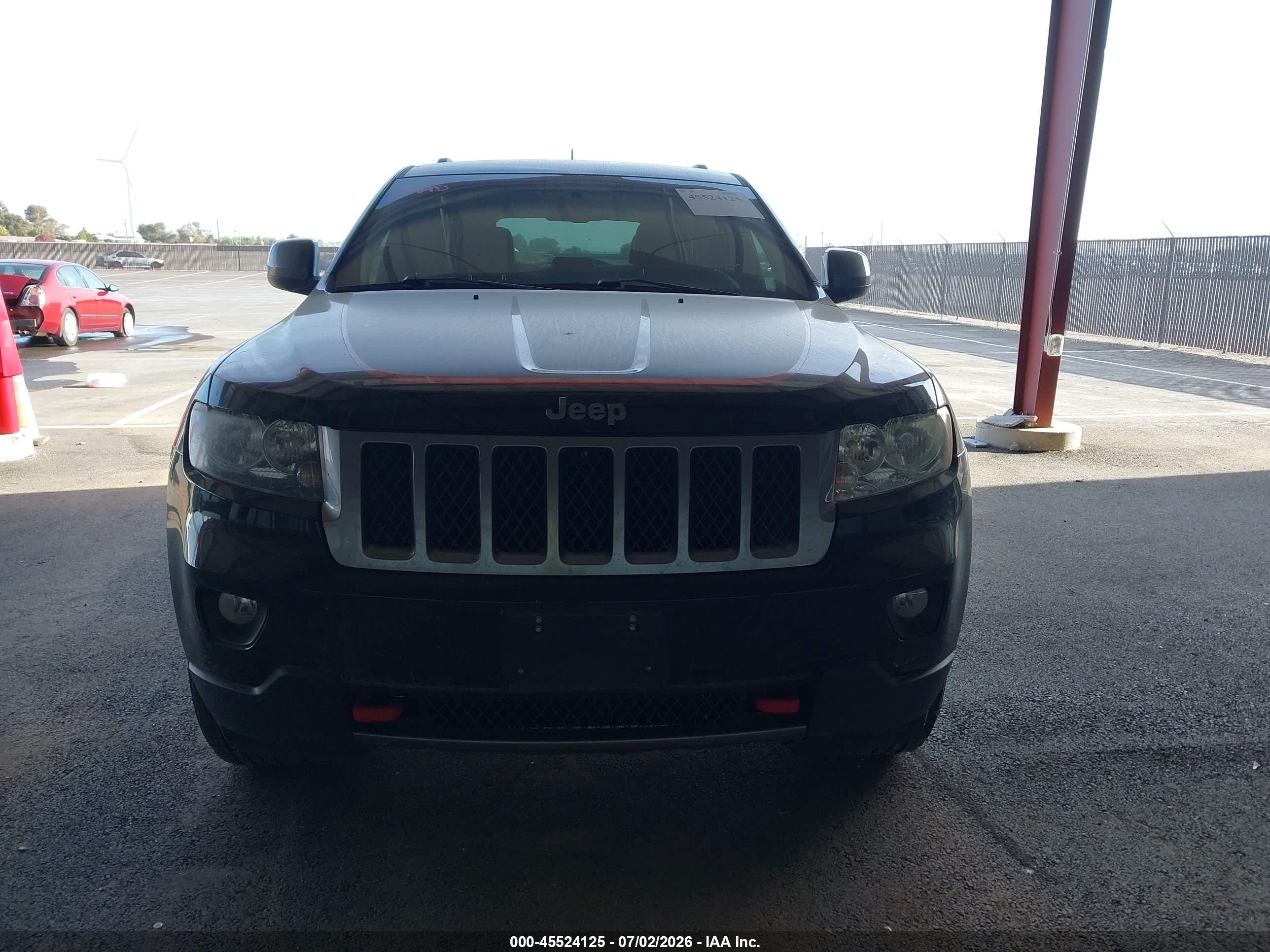 2013 Jeep Grand Cherokee Laredo Trailhawk Gray vin: 1C4RJFAT3DC577870