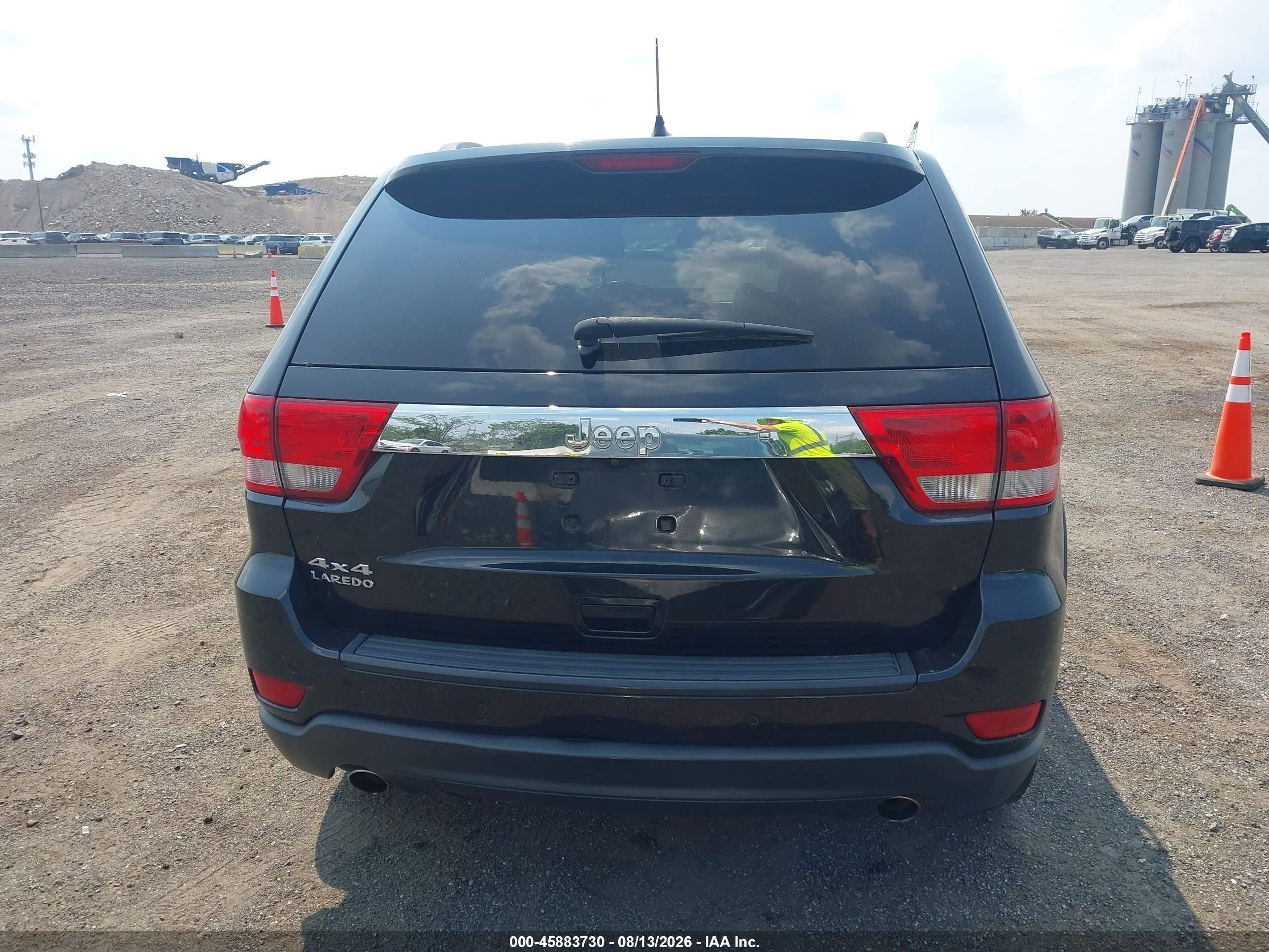 2013 Jeep Grand Cherokee Laredo Black vin: 1C4RJFAT3DC646024