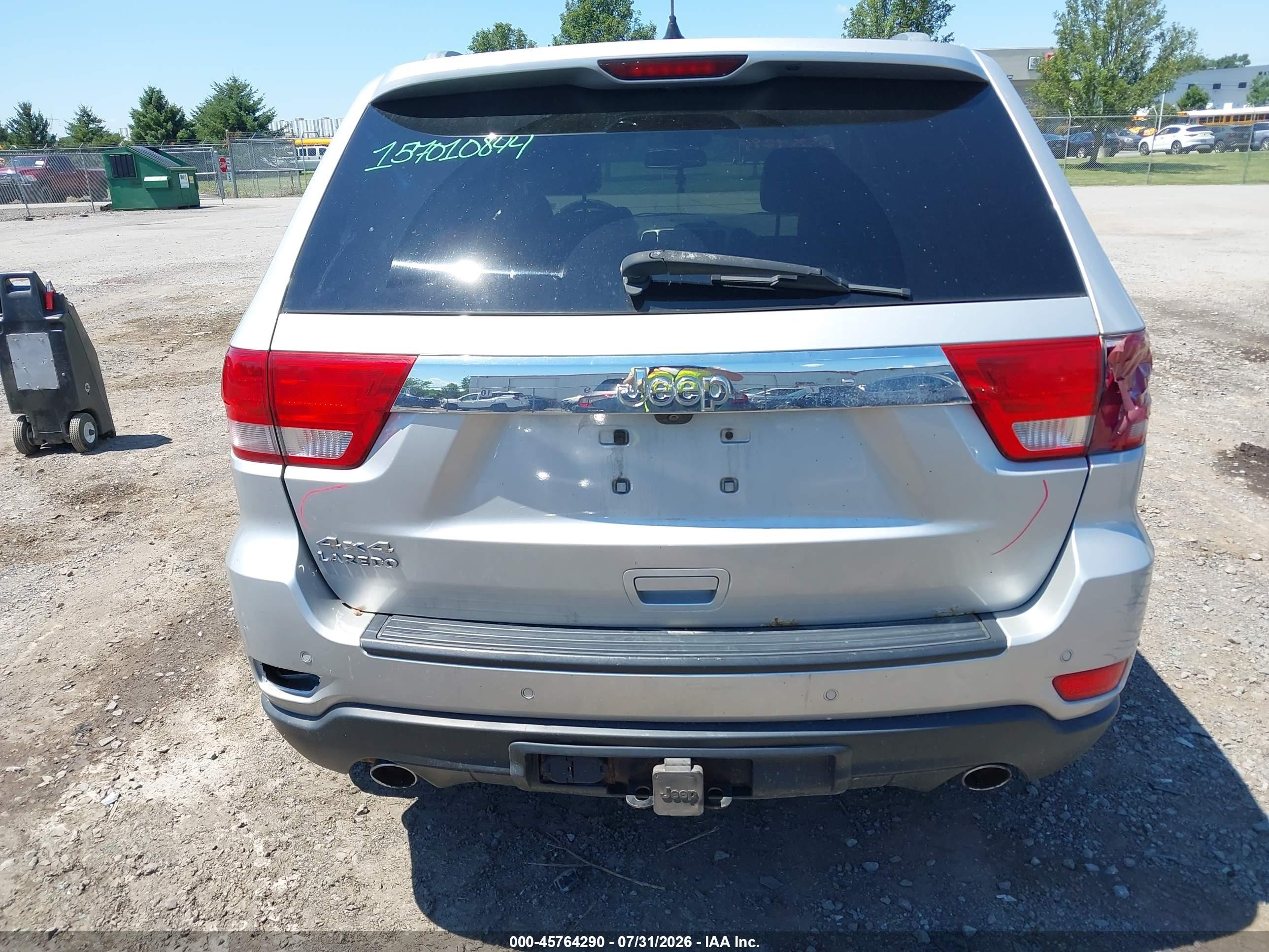 2012 Jeep Grand Cherokee Laredo Silver vin: 1C4RJFAT4CC203511