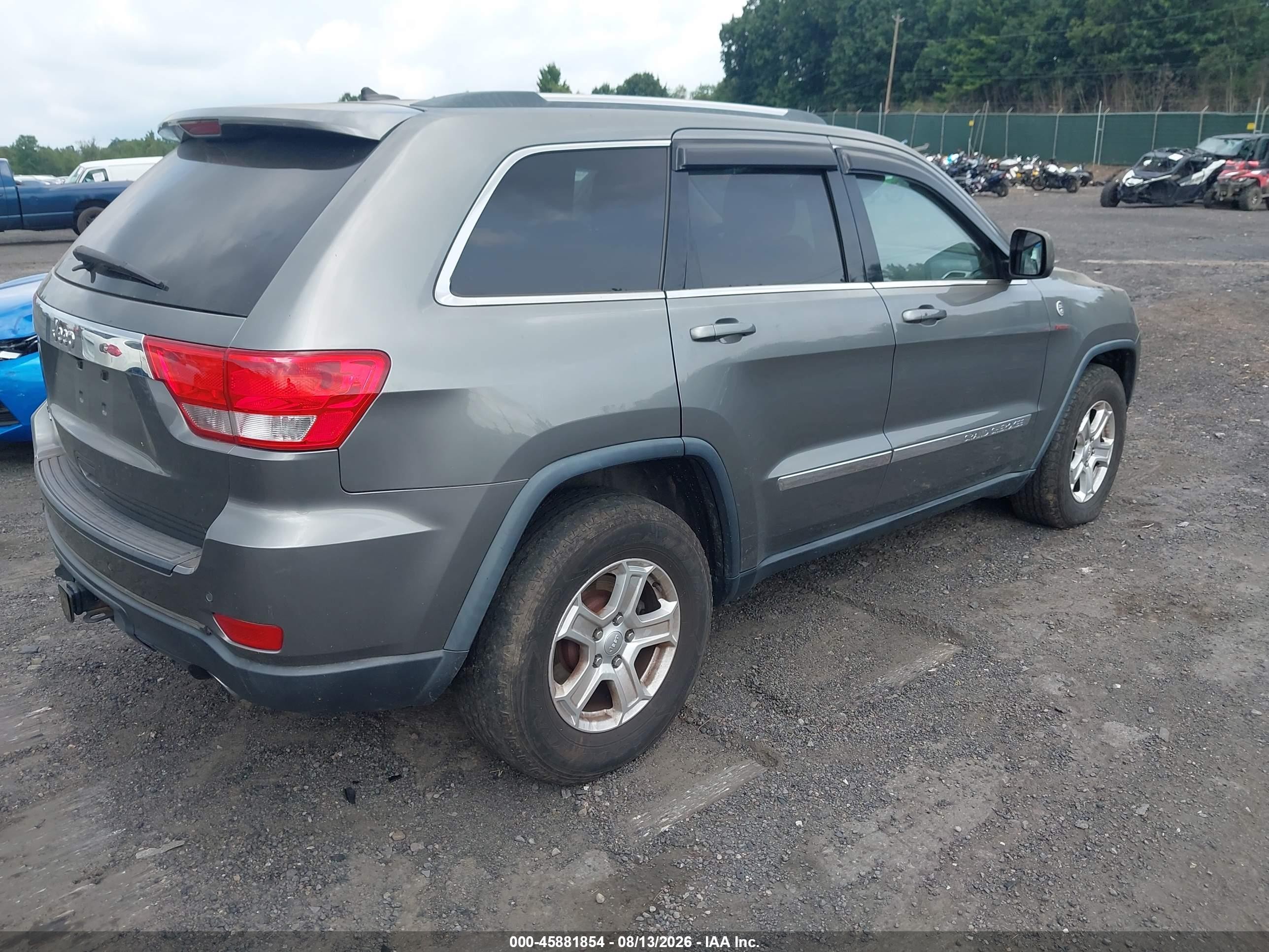 2012 Jeep Grand Cherokee Laredo Gray vin: 1C4RJFAT9CC269858