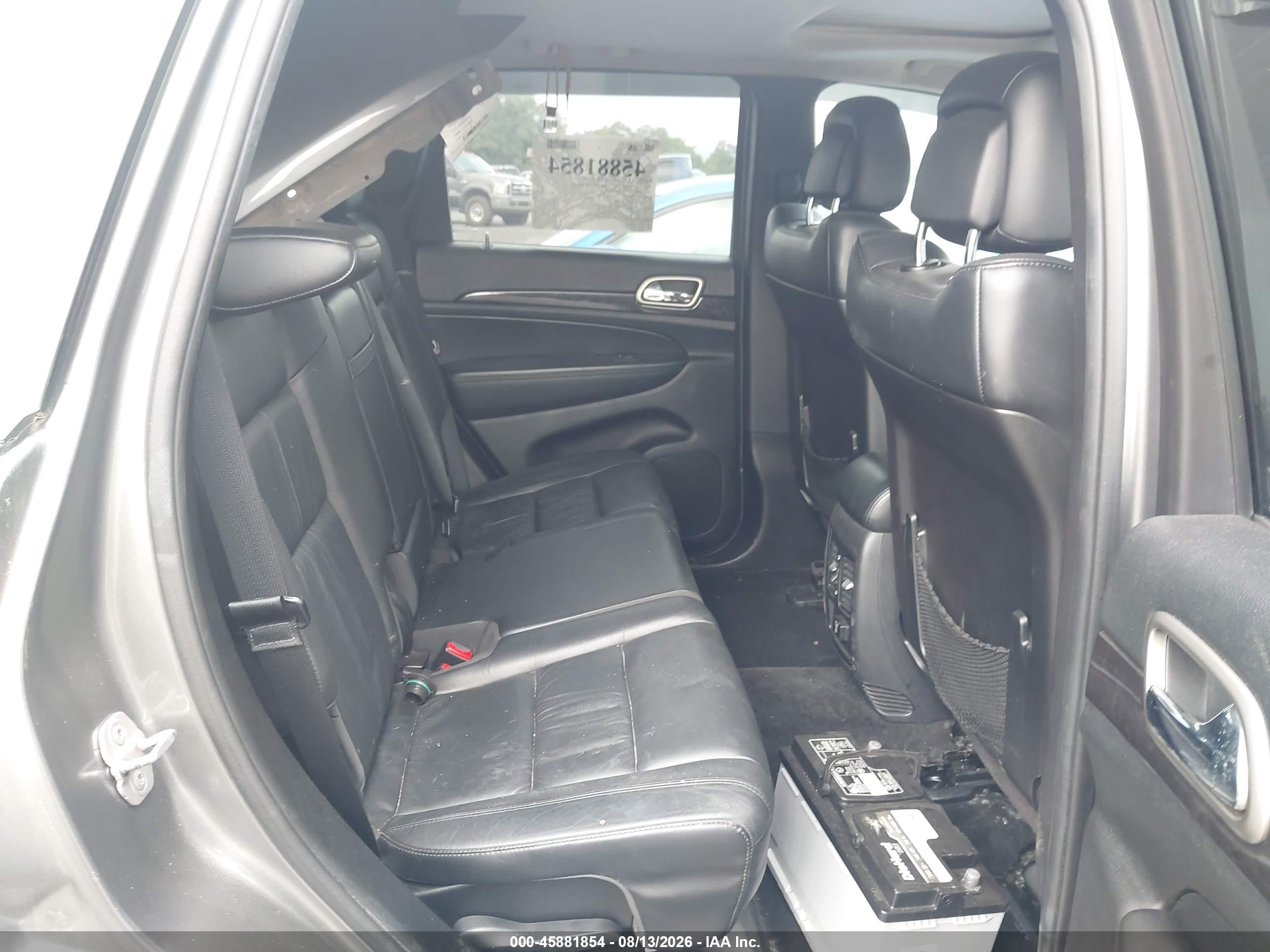 2012 Jeep Grand Cherokee Laredo Gray vin: 1C4RJFAT9CC269858
