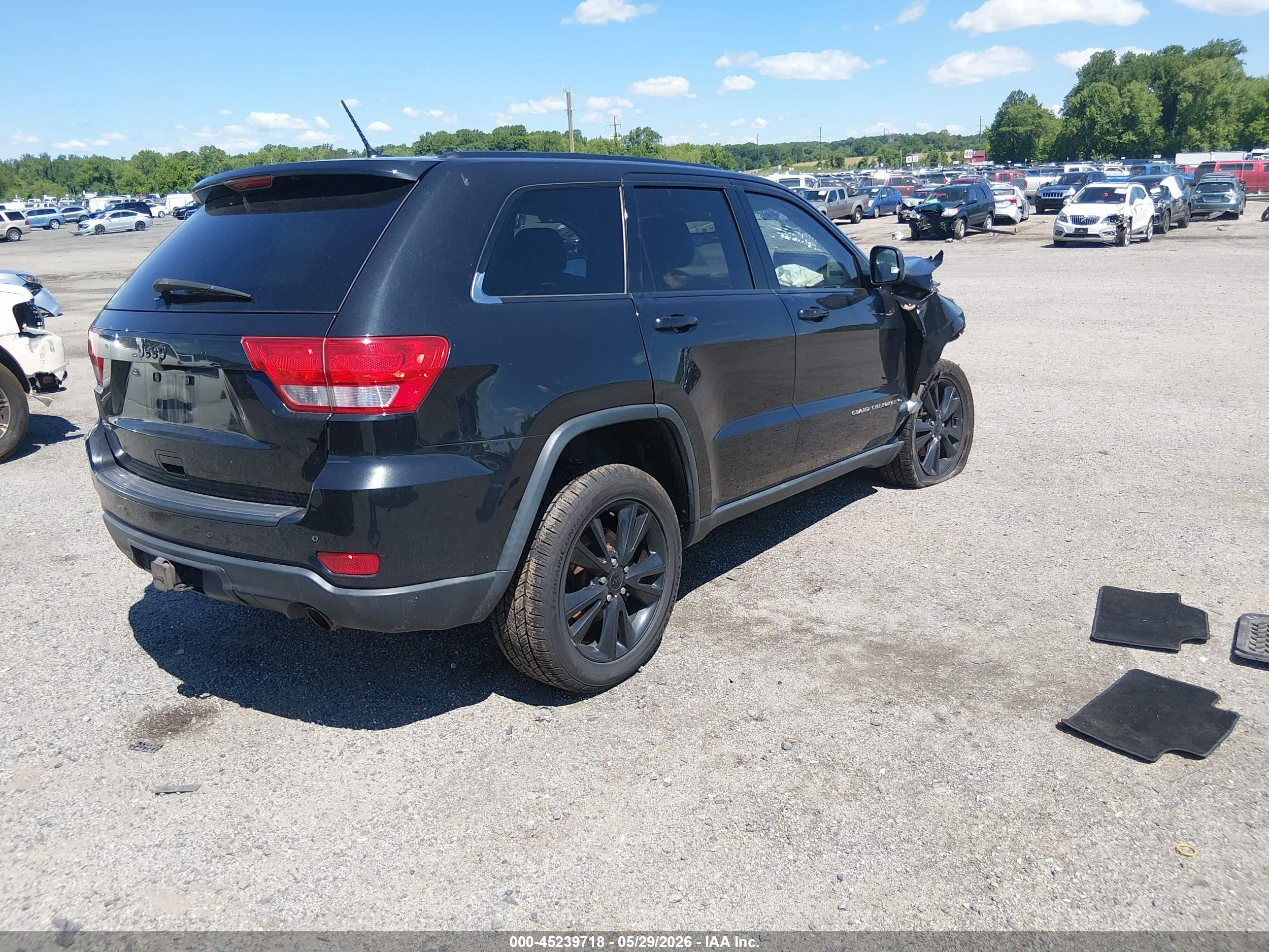 2012 Jeep Grand Cherokee Laredo Black vin: 1C4RJFAT9CC335079